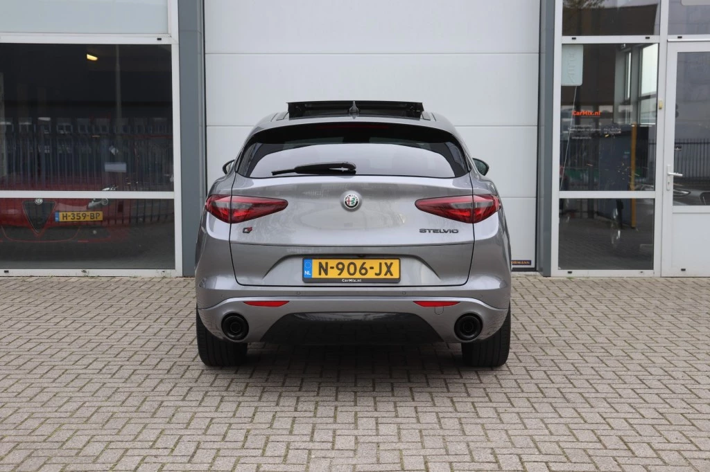 Hoofdafbeelding Alfa Romeo Stelvio
