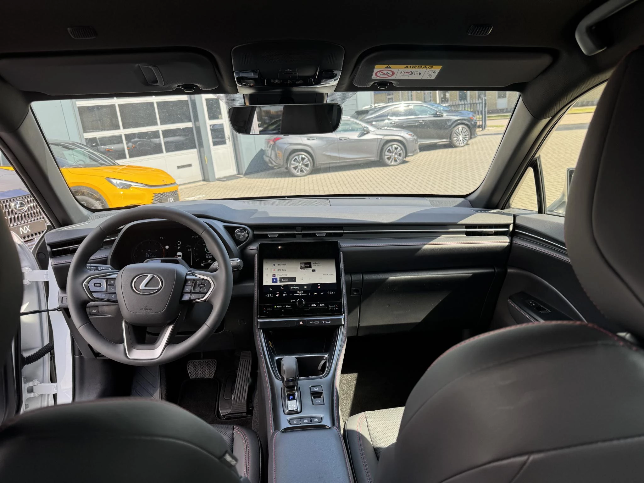 Hoofdafbeelding Lexus LBX