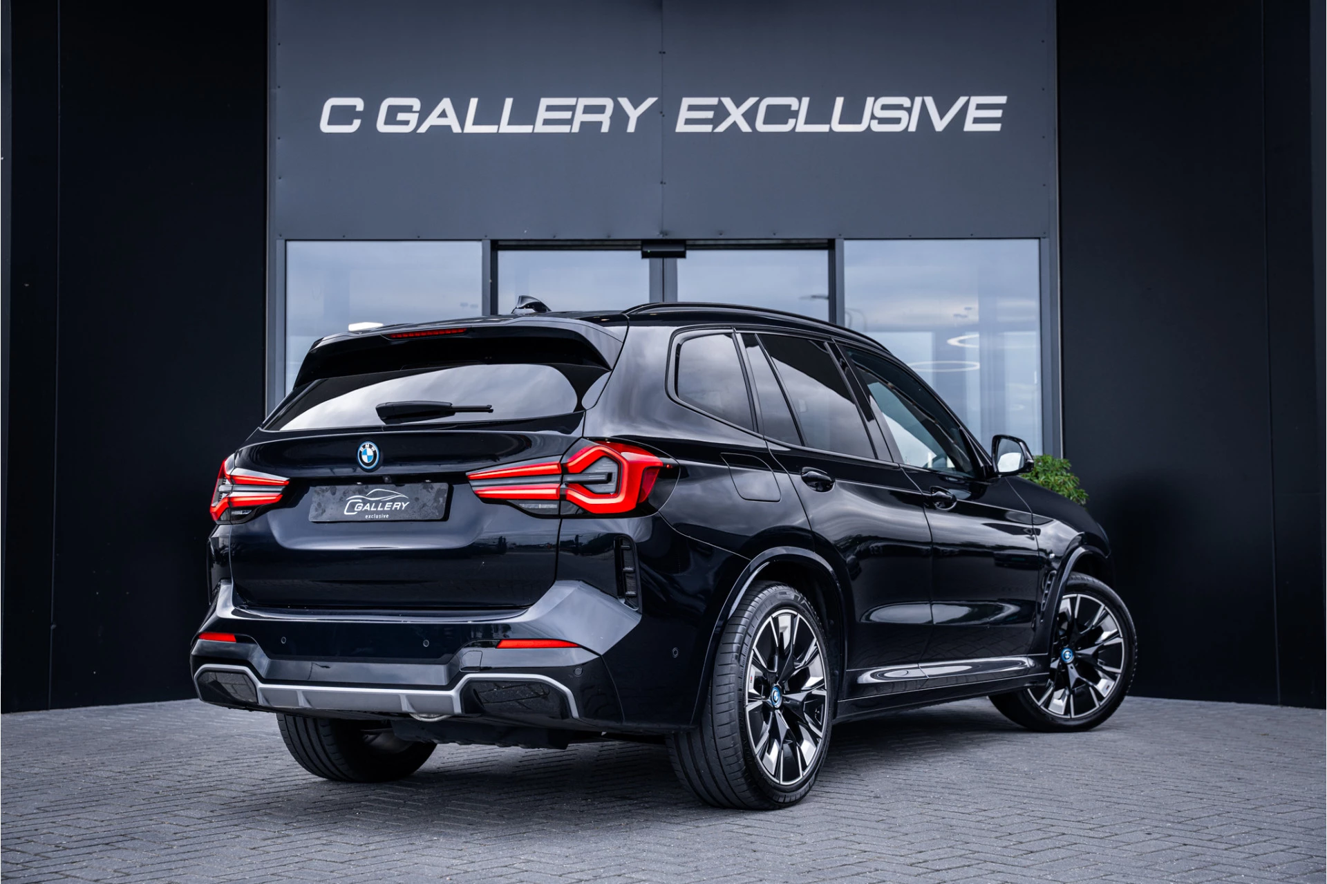 Hoofdafbeelding BMW iX3