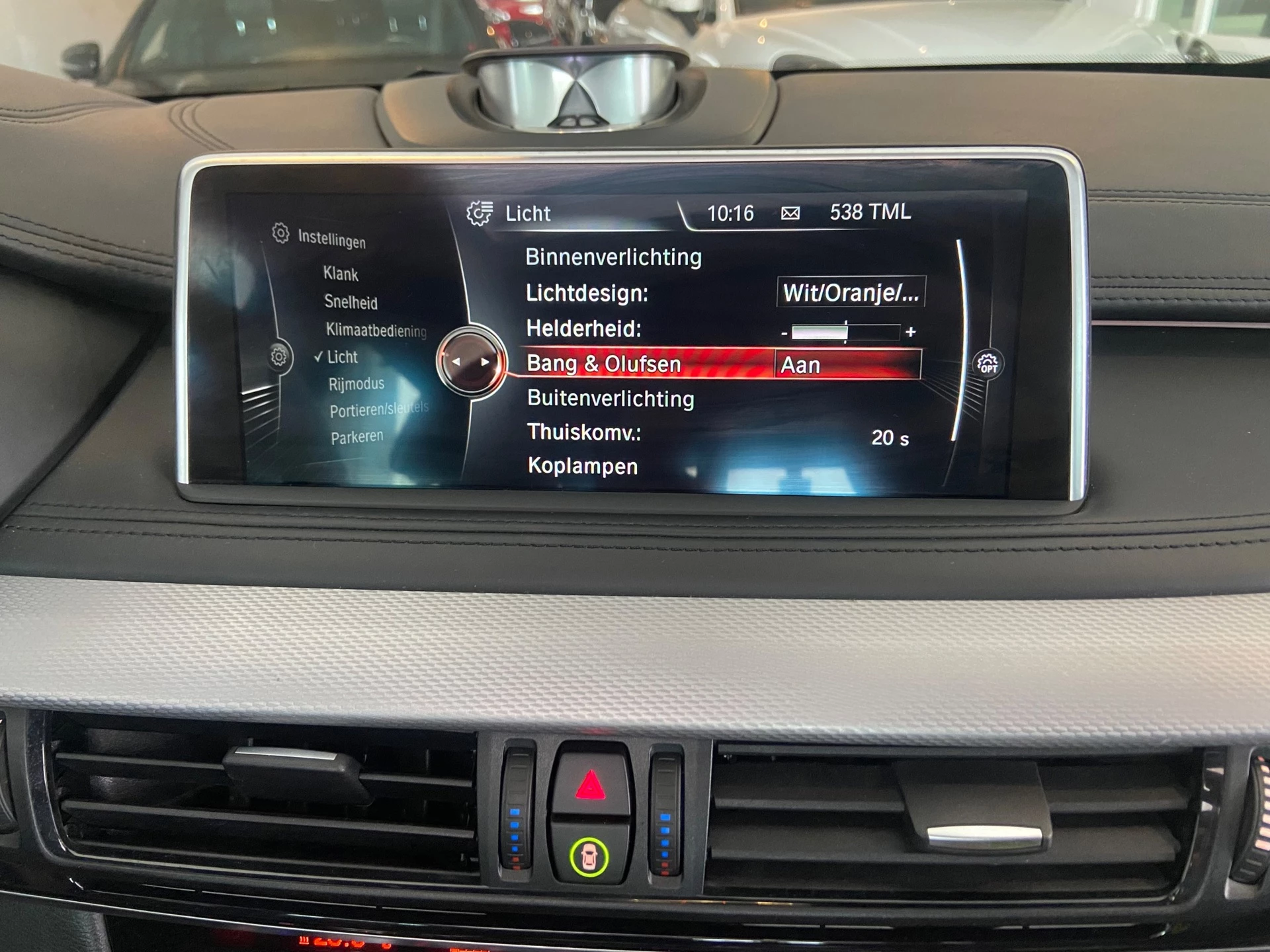 Hoofdafbeelding BMW X6