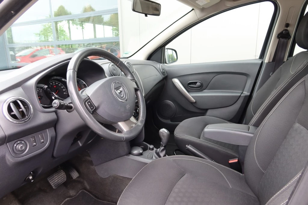Hoofdafbeelding Dacia Logan