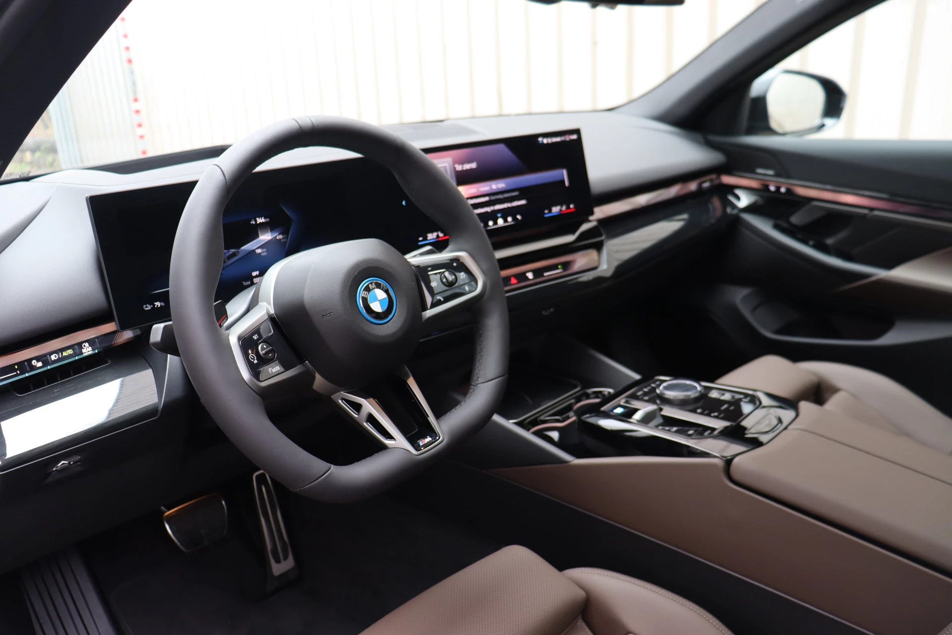 Hoofdafbeelding BMW i5
