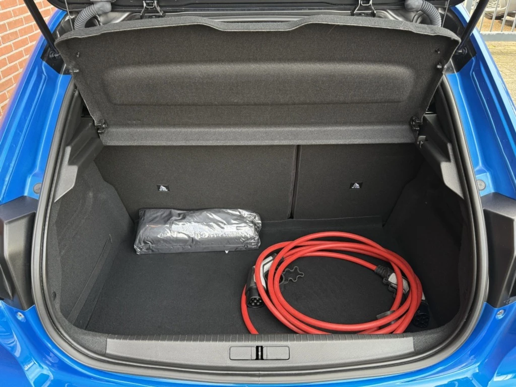 Hoofdafbeelding Peugeot e-208