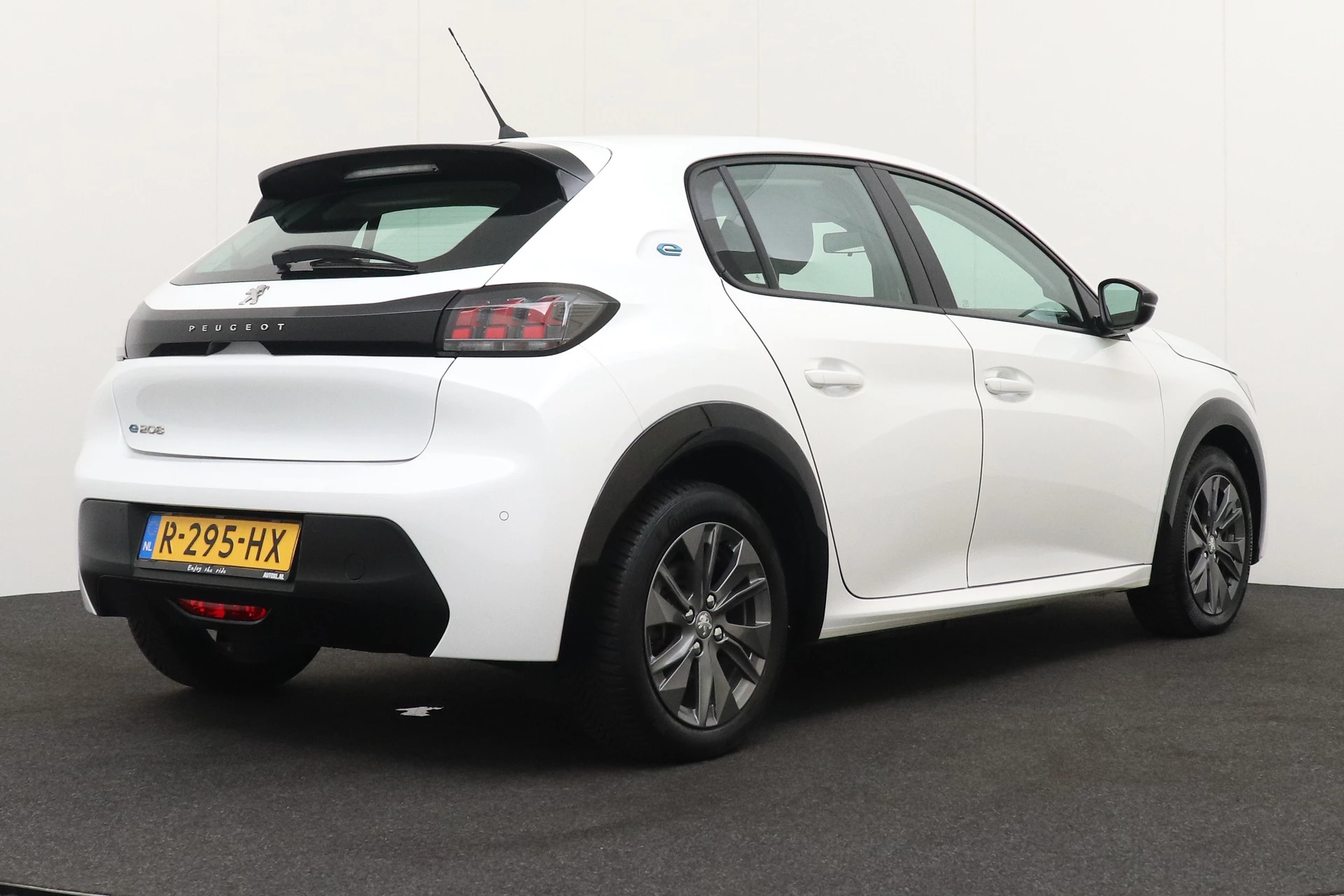 Hoofdafbeelding Peugeot e-208