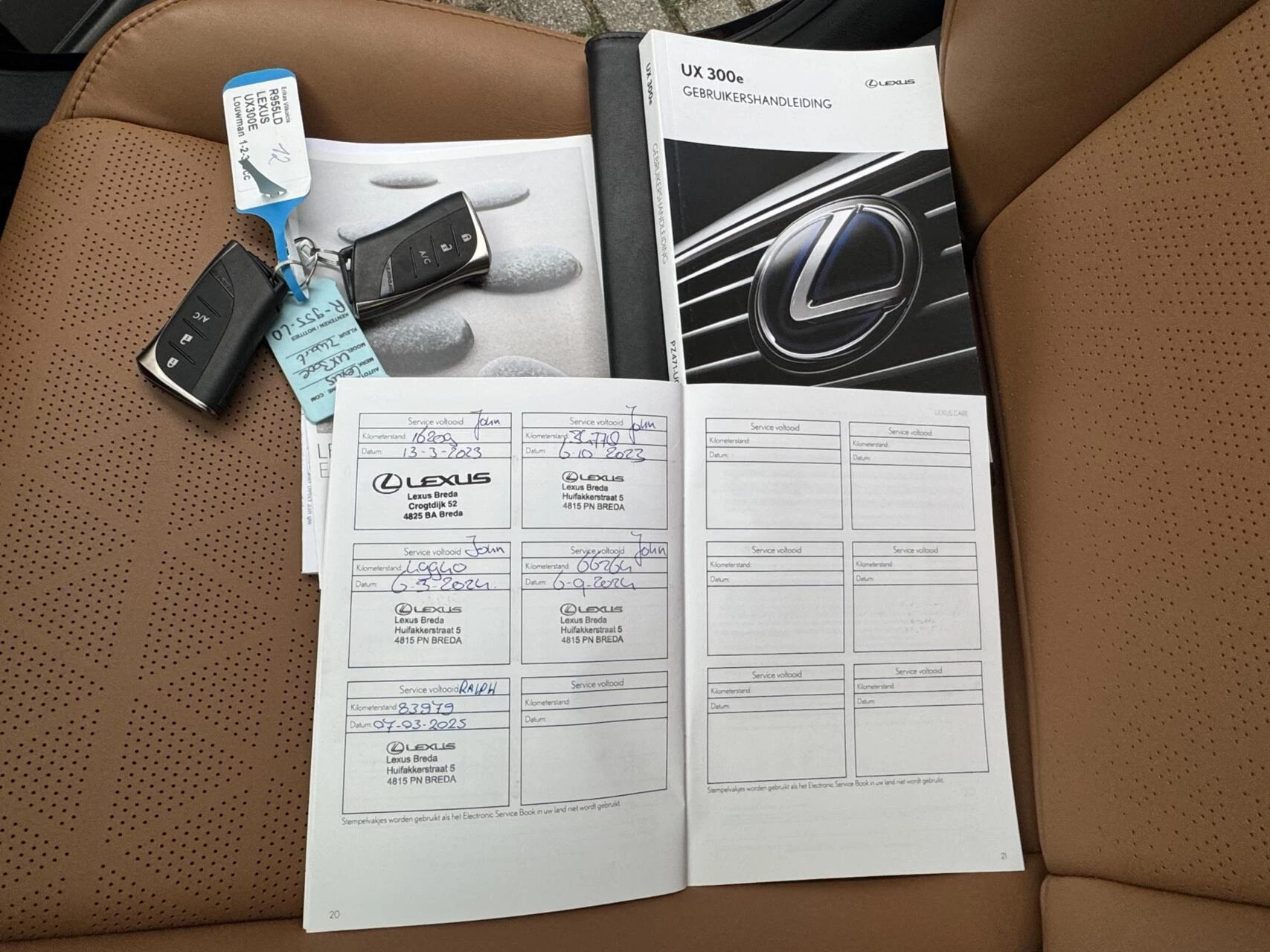 Hoofdafbeelding Lexus UX