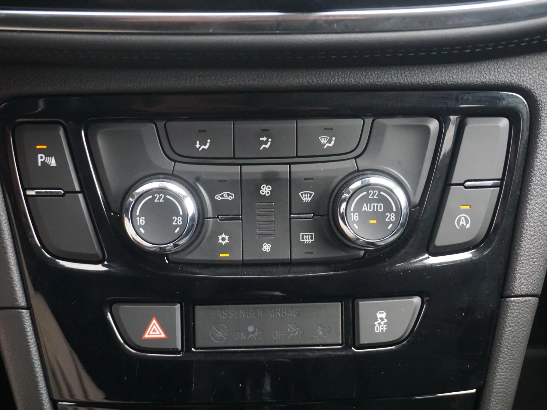 Hoofdafbeelding Opel Mokka X
