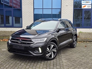 Hoofdafbeelding Volkswagen T-Roc Volkswagen T-ROC 1.5 TSI R-Line Carpass/Pano/Massage/DSG/Keyless/Full Dealer onderhouden!
