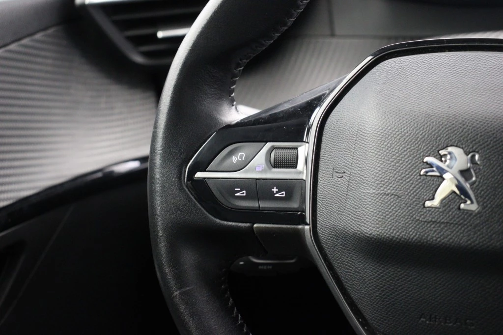 Hoofdafbeelding Peugeot e-208