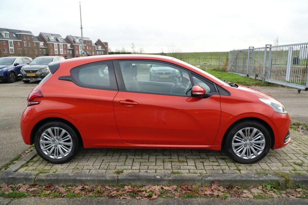 Hoofdafbeelding Peugeot 208