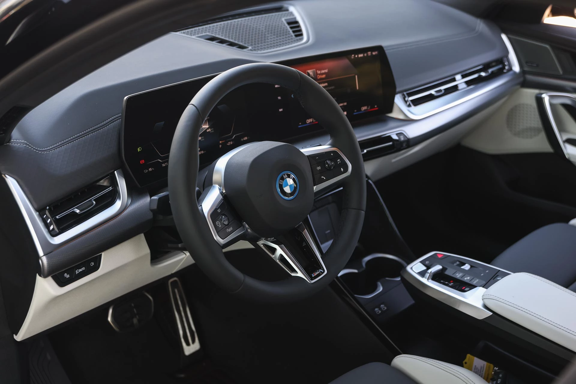 Hoofdafbeelding BMW iX2