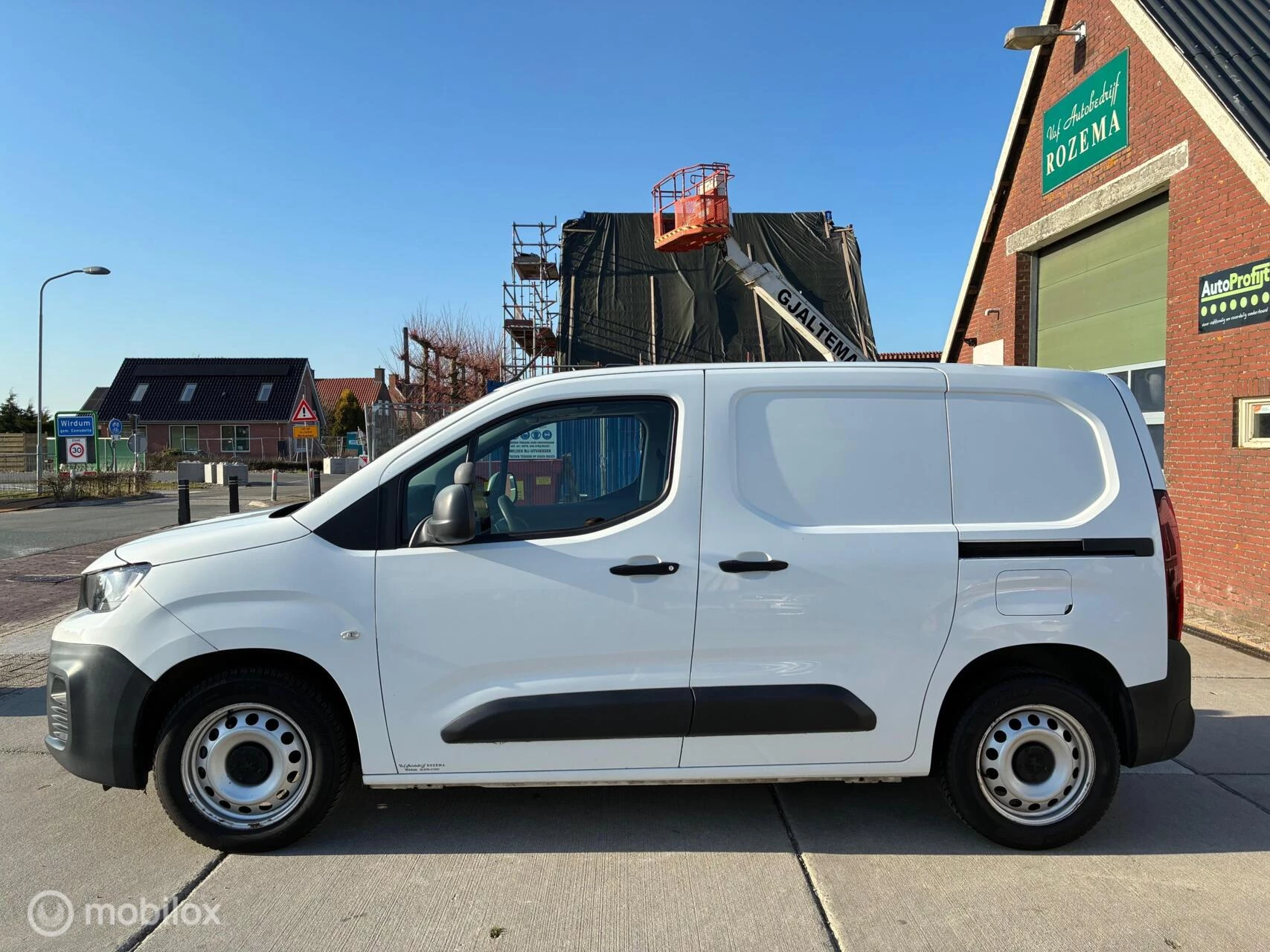 Hoofdafbeelding Peugeot Partner