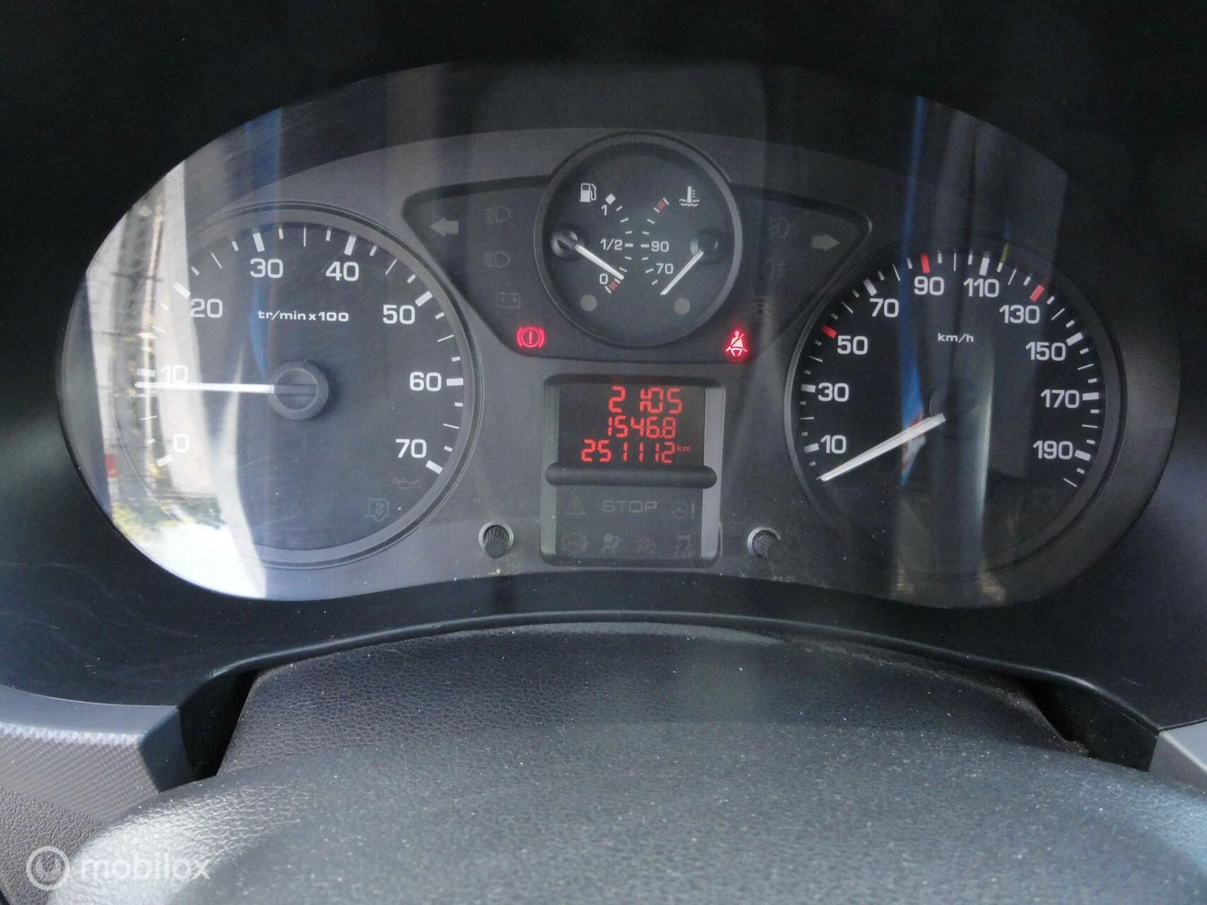 Hoofdafbeelding Peugeot Partner