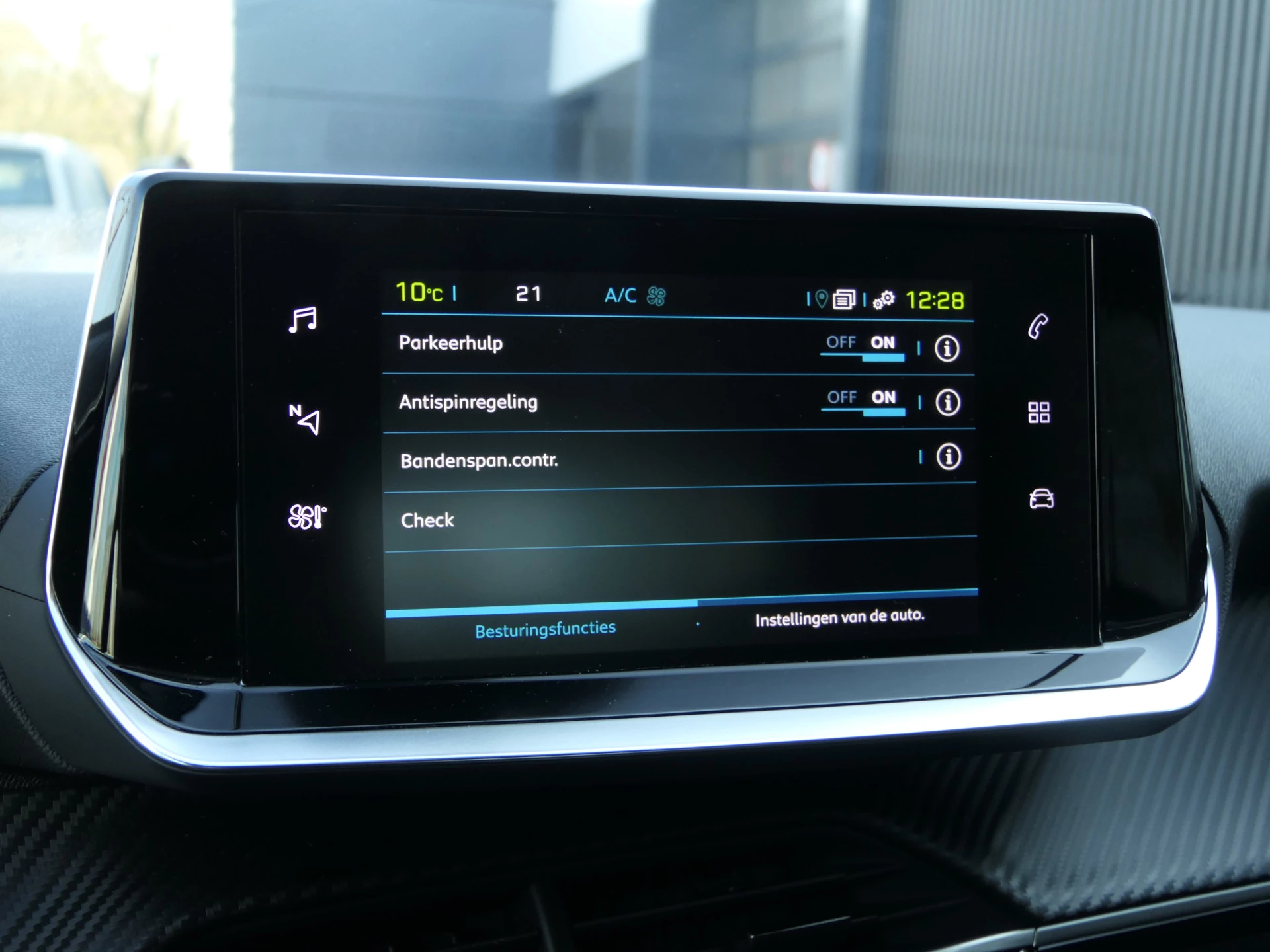 Hoofdafbeelding Peugeot e-208