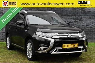 Hoofdafbeelding Mitsubishi Outlander Mitsubishi Outlander 2.4 PHEV Diamand Edition 360º CAMERA/LEDER VOL!/TREKHAAK/ETC,!