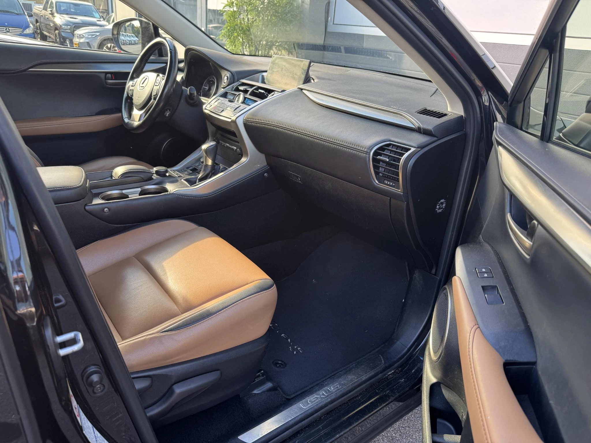 Hoofdafbeelding Lexus NX