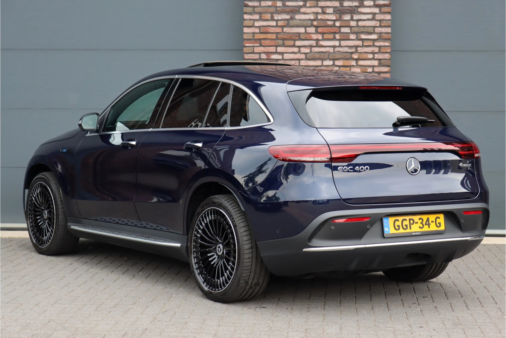 Hoofdafbeelding Mercedes-Benz EQC