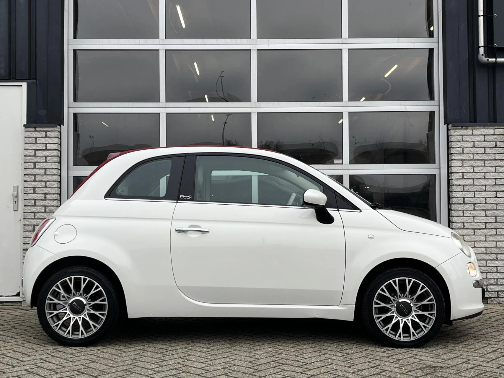 Hoofdafbeelding Fiat 500C