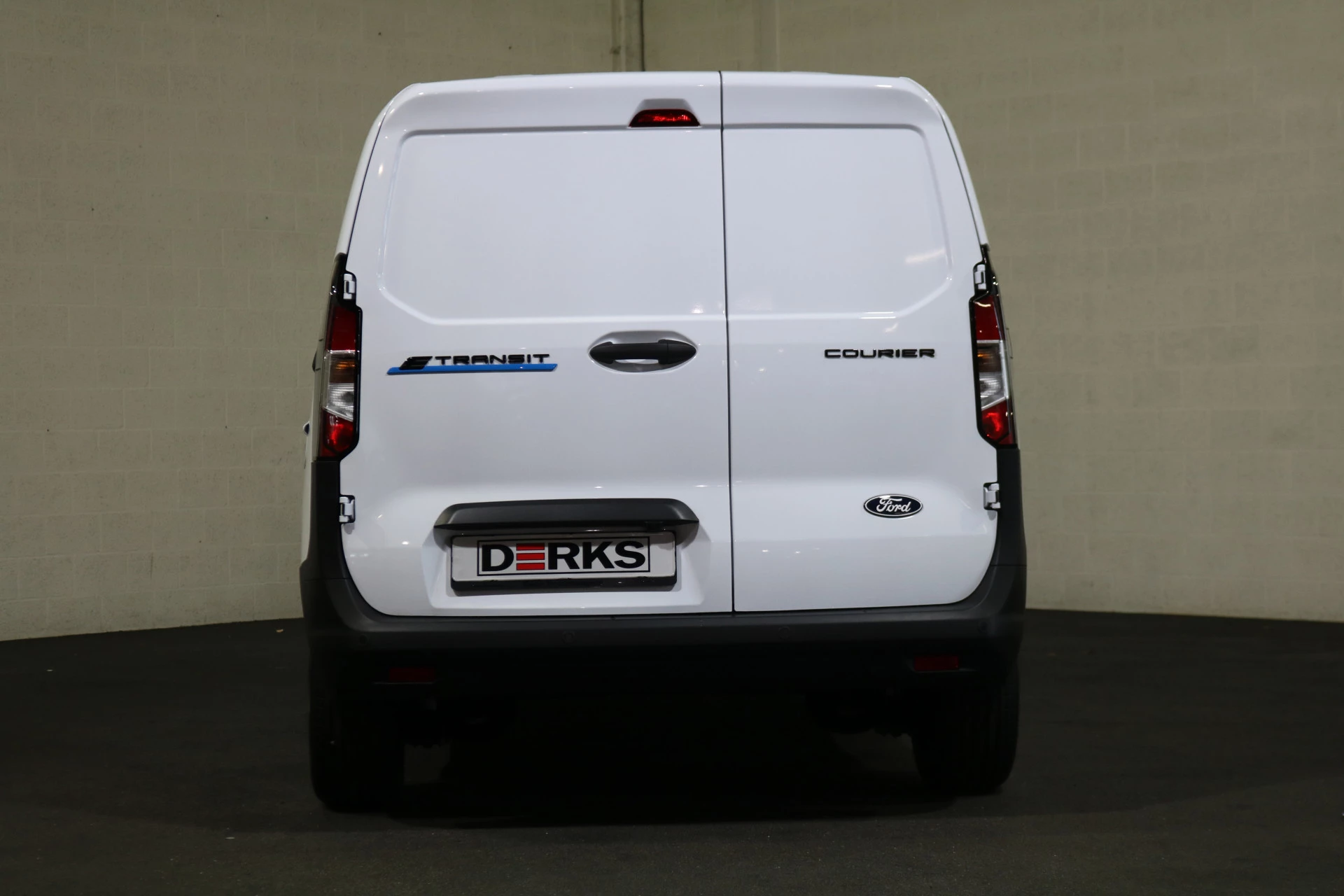 Hoofdafbeelding Ford E-Transit Courier