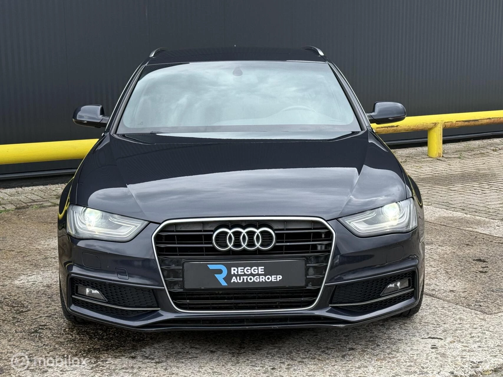 Hoofdafbeelding Audi A4