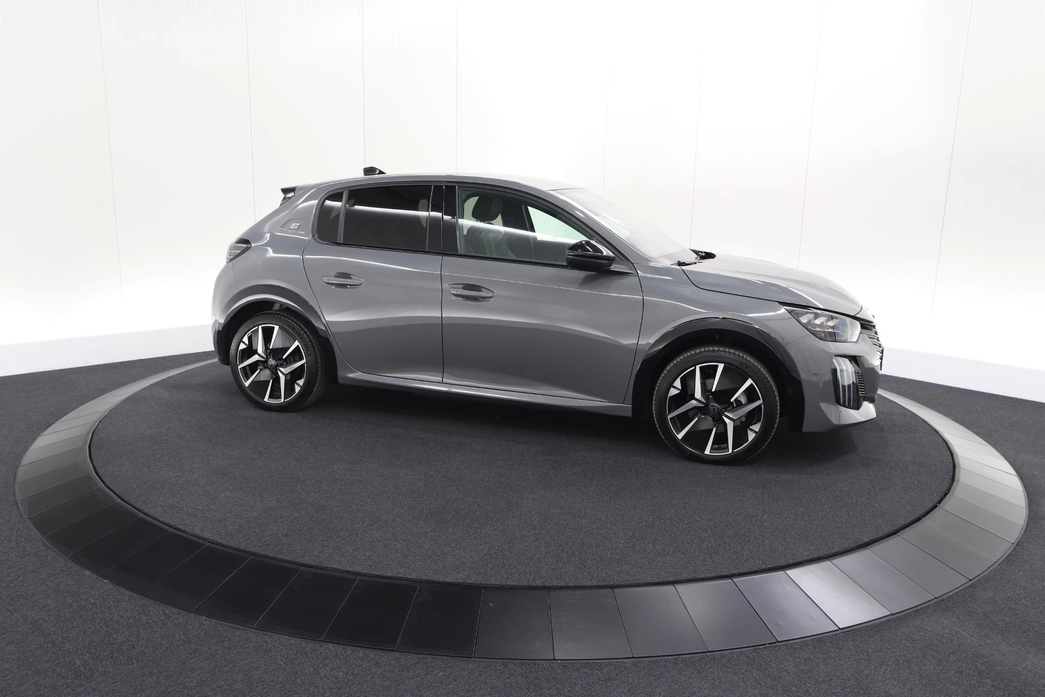 Hoofdafbeelding Peugeot e-208