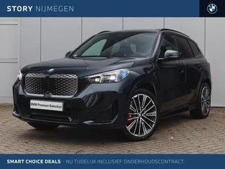 BMW iX1 eDrive20 High Executive M Sport / Panoramadak / Trekhaak / M Sportstoelen / Adaptieve LED / M Adaptief onderstel / Parking Assistant Professional / Head-Up / Comfort Access