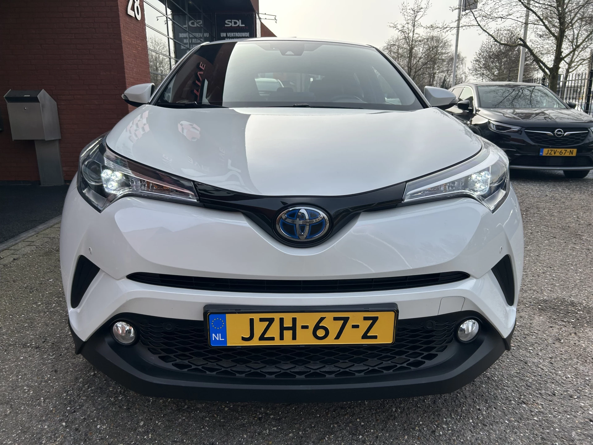 Hoofdafbeelding Toyota C-HR