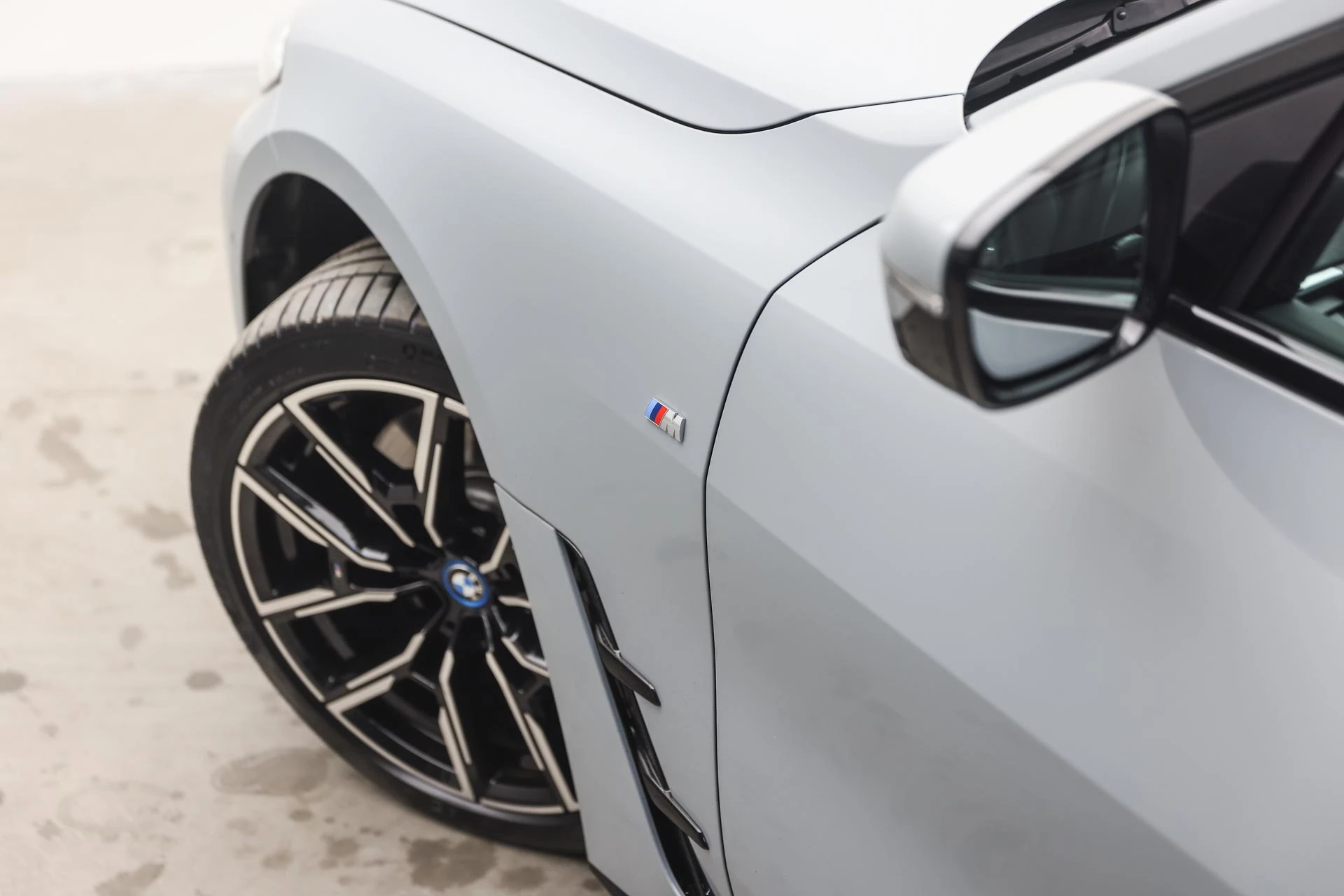 Hoofdafbeelding BMW i4