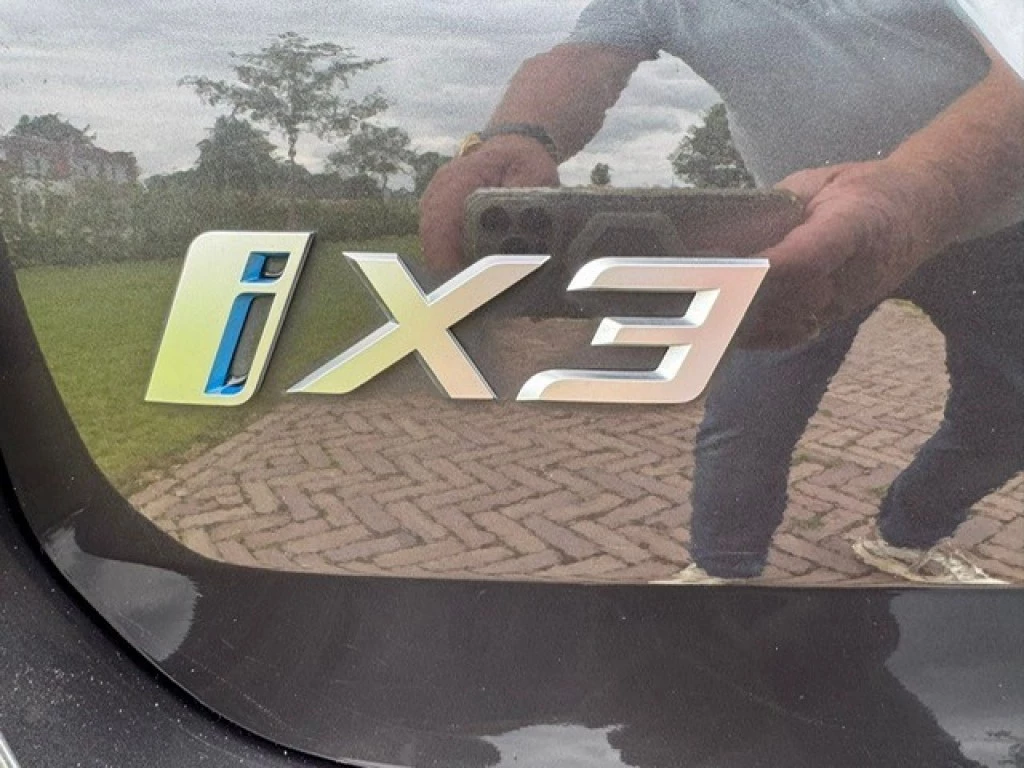 Hoofdafbeelding BMW iX3