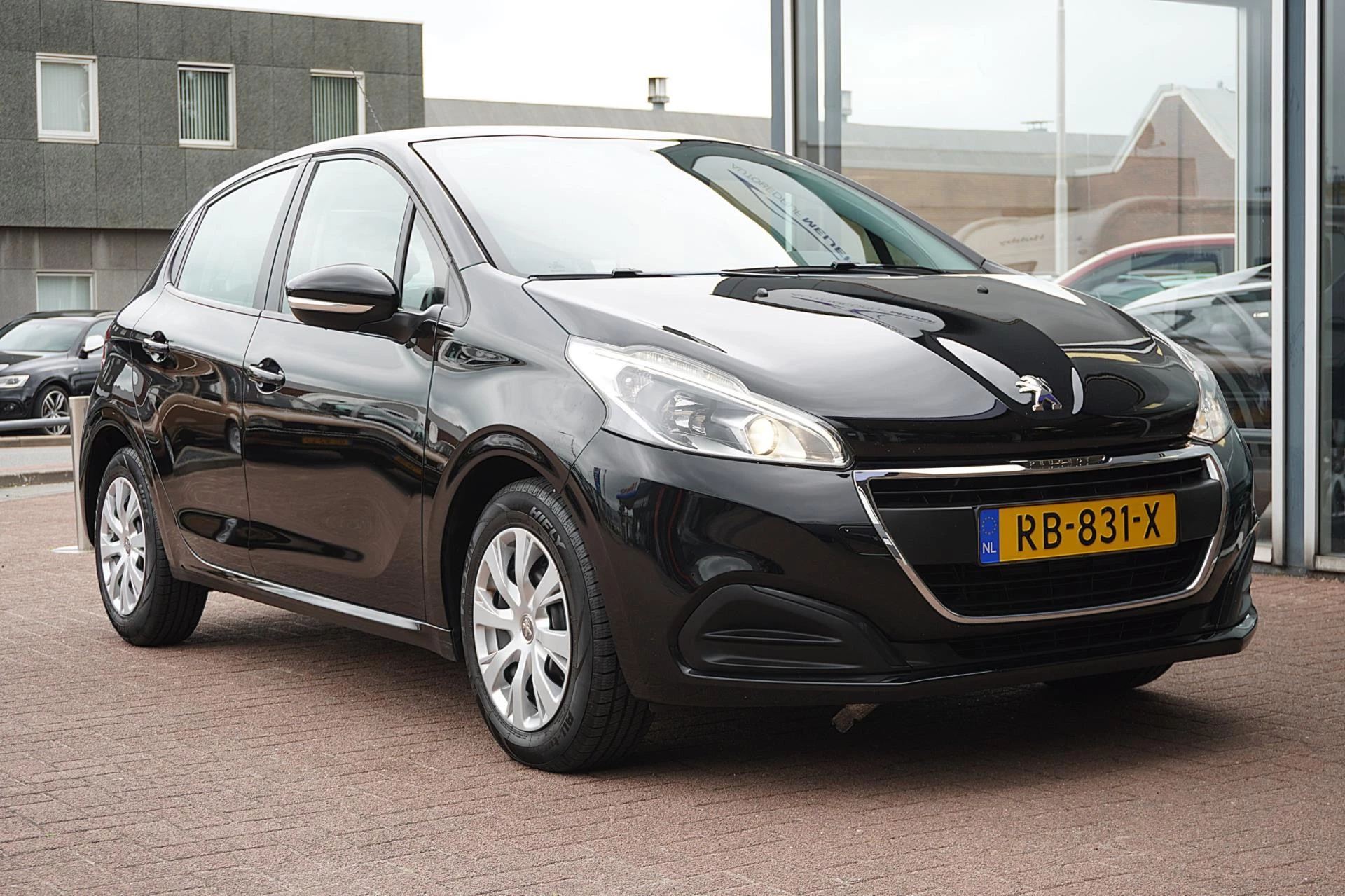 Hoofdafbeelding Peugeot 208