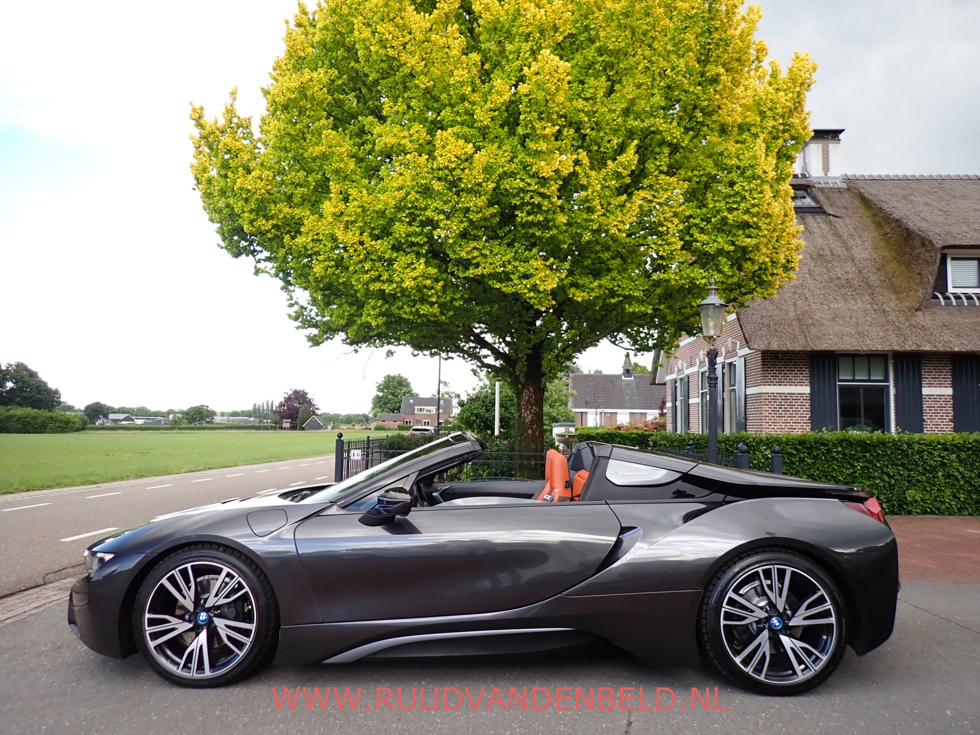 Hoofdafbeelding BMW i8