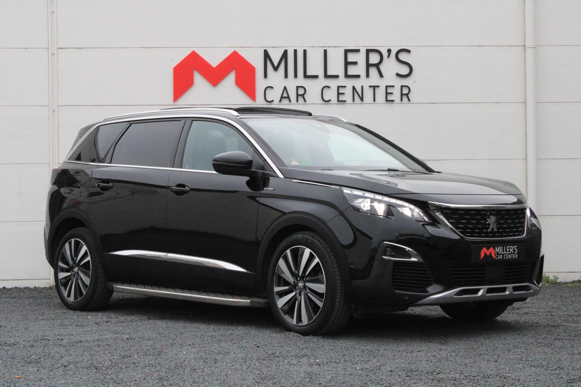 Hoofdafbeelding Peugeot 5008