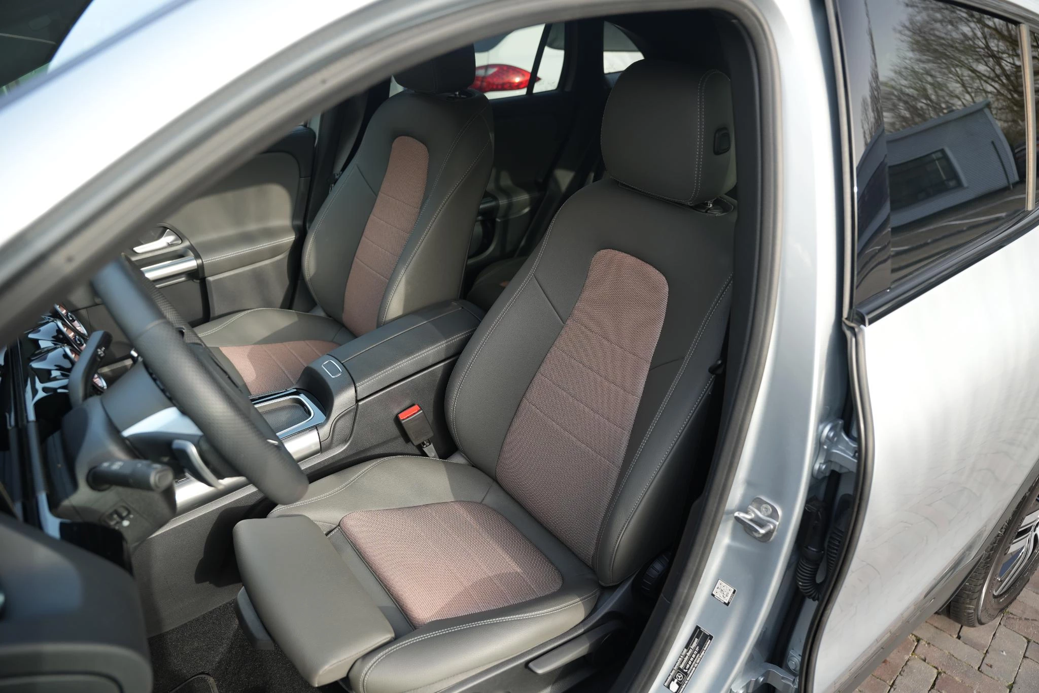 Hoofdafbeelding Mercedes-Benz EQA