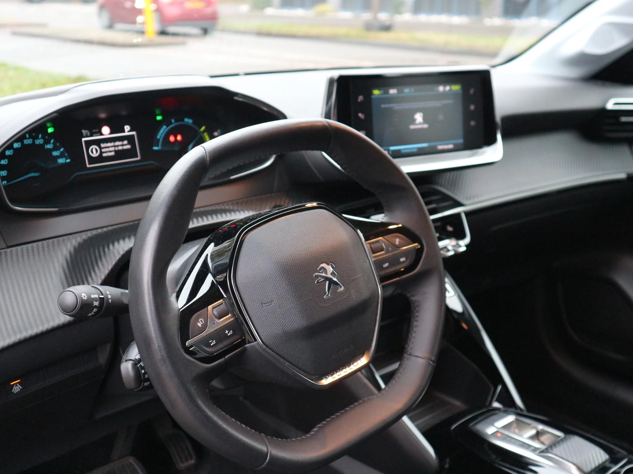 Hoofdafbeelding Peugeot e-208