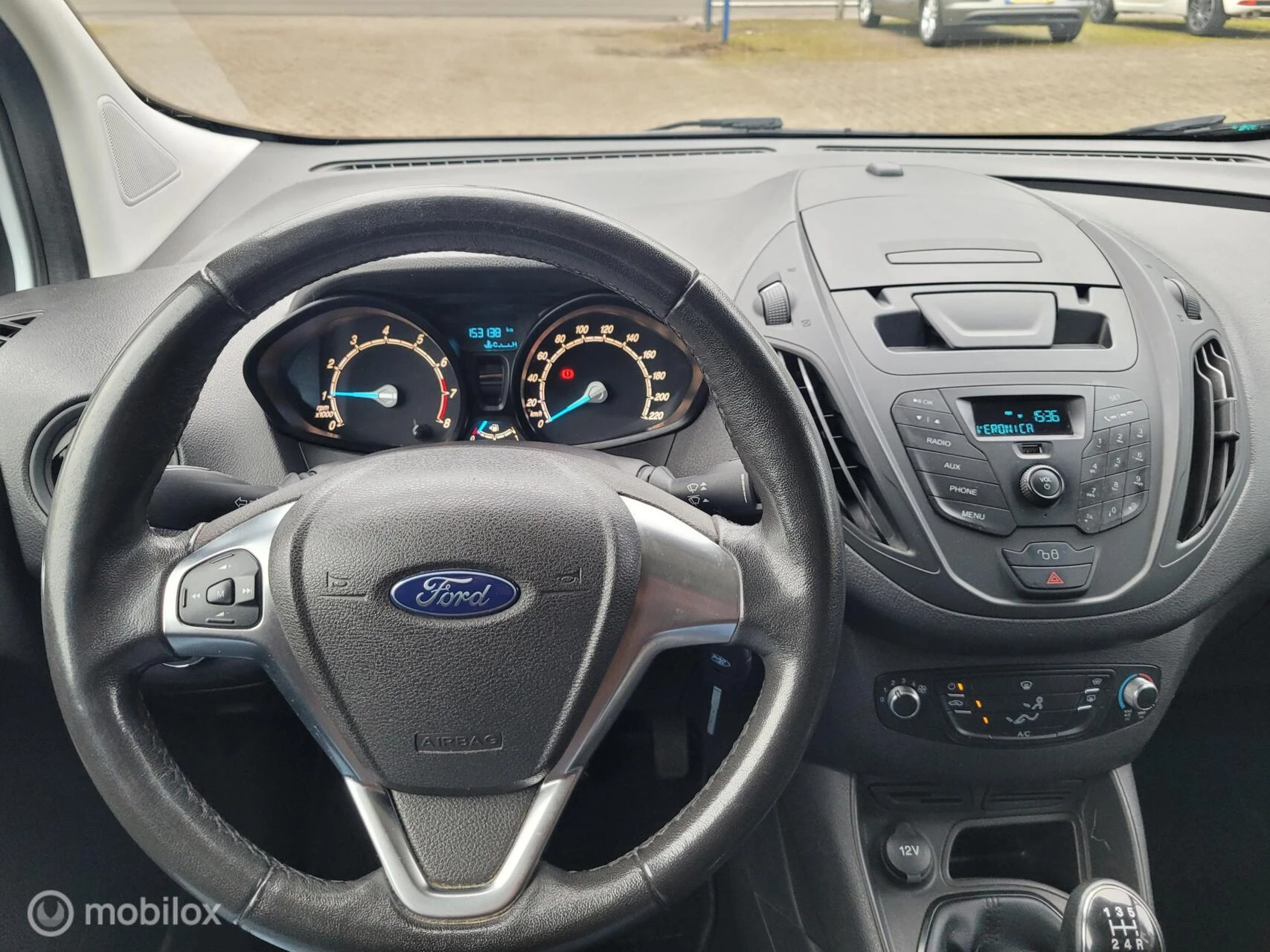 Hoofdafbeelding Ford Transit Courier