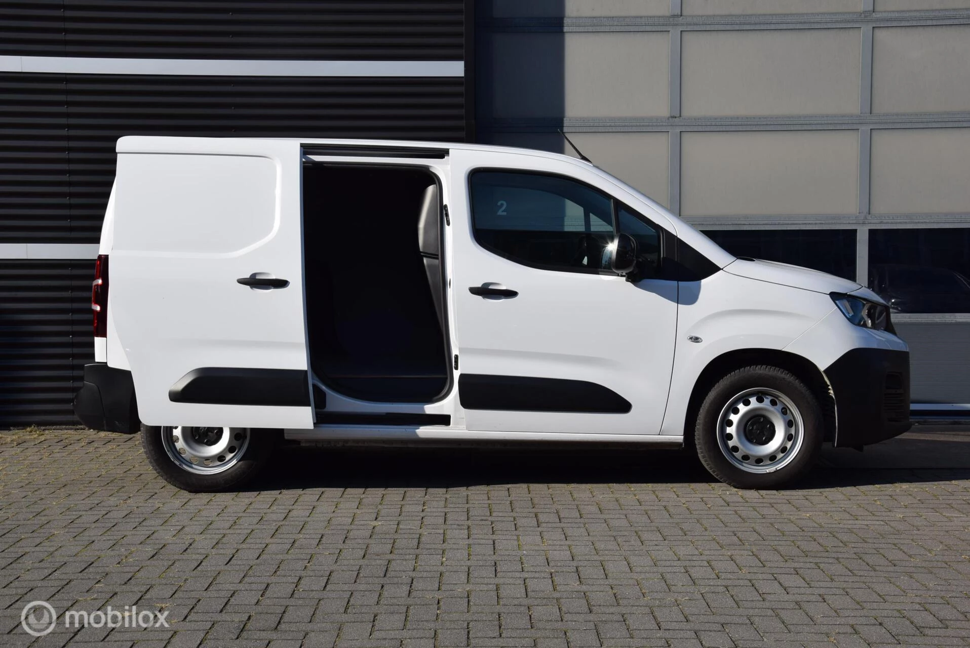 Hoofdafbeelding Peugeot Partner