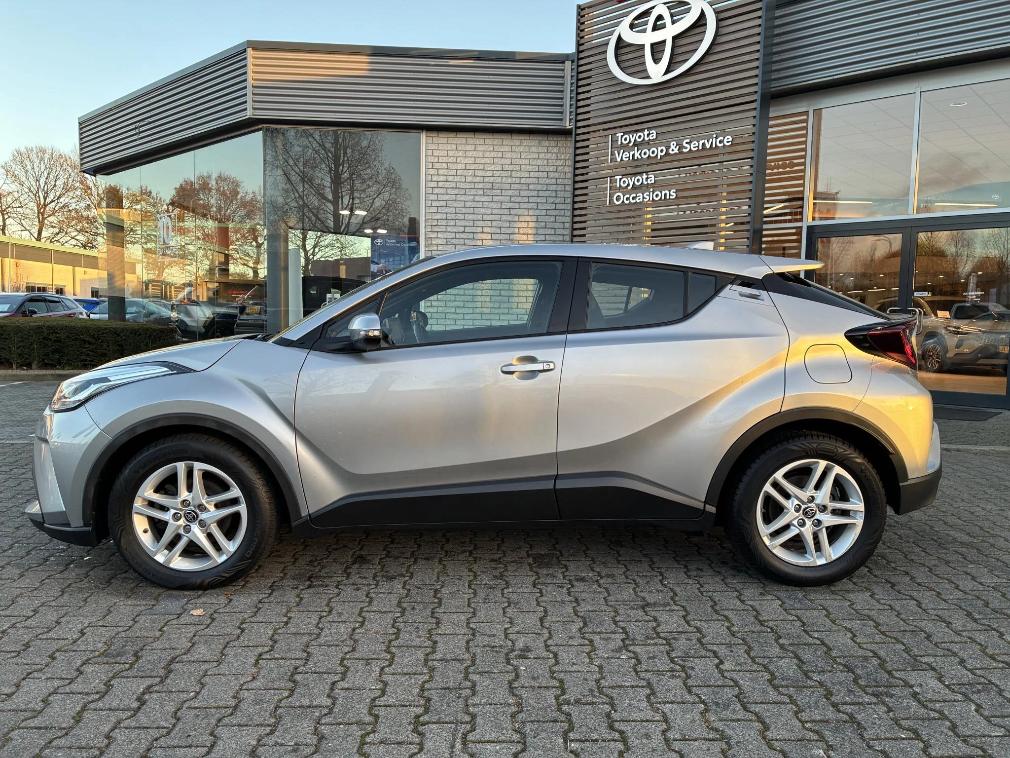 Hoofdafbeelding Toyota C-HR