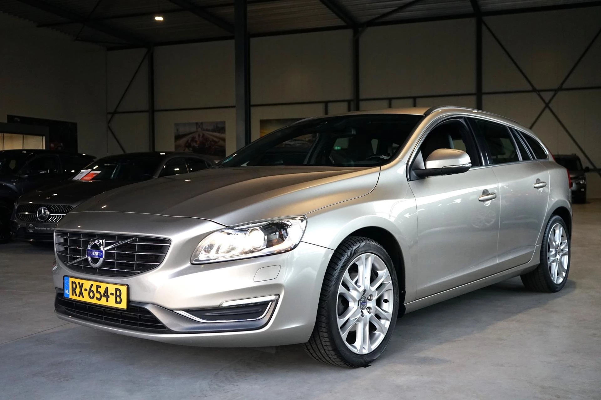 Hoofdafbeelding Volvo V60