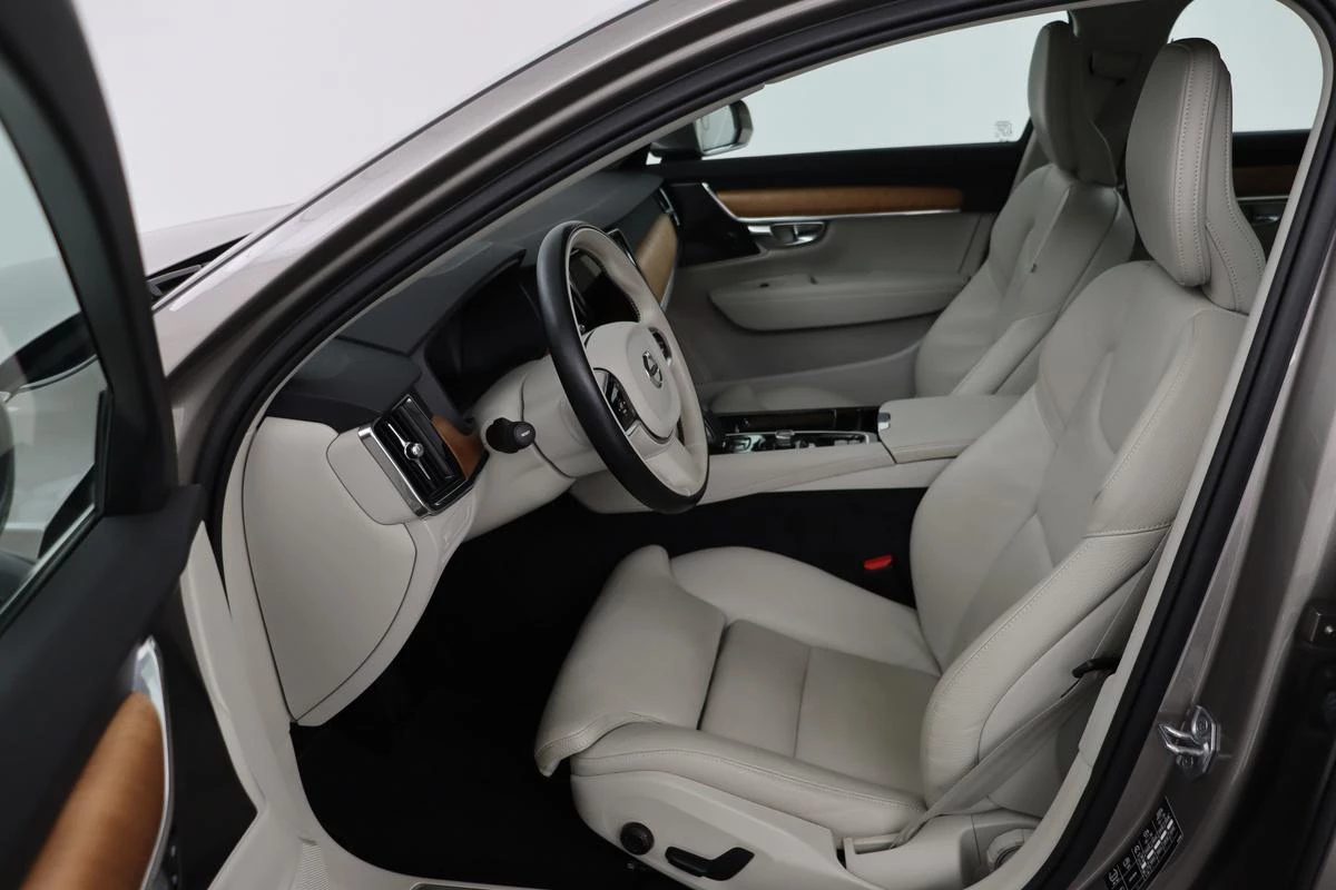 Hoofdafbeelding Volvo V90