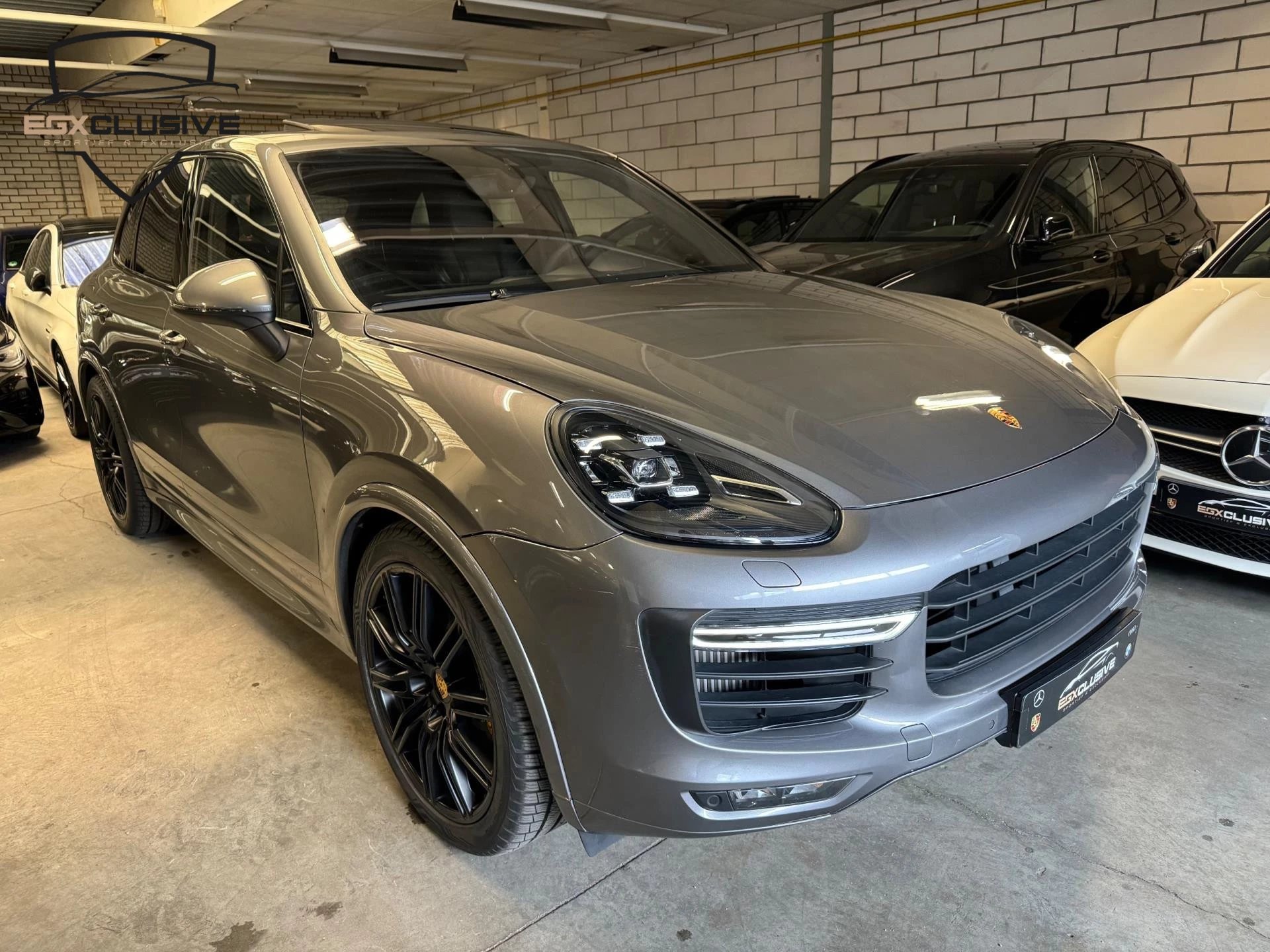 Hoofdafbeelding Porsche Cayenne