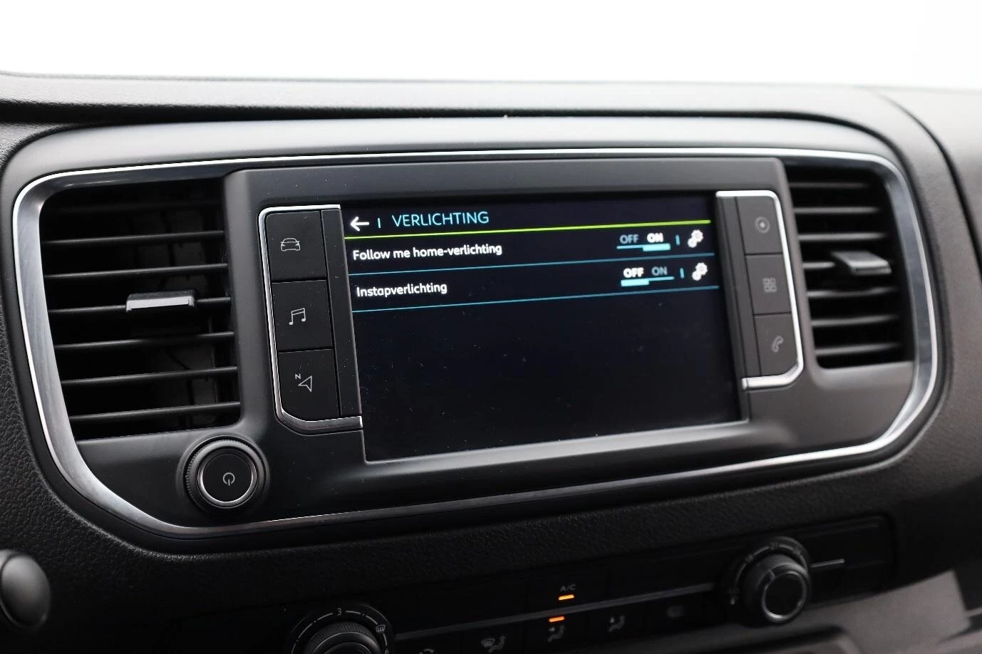 Hoofdafbeelding Peugeot e-Expert