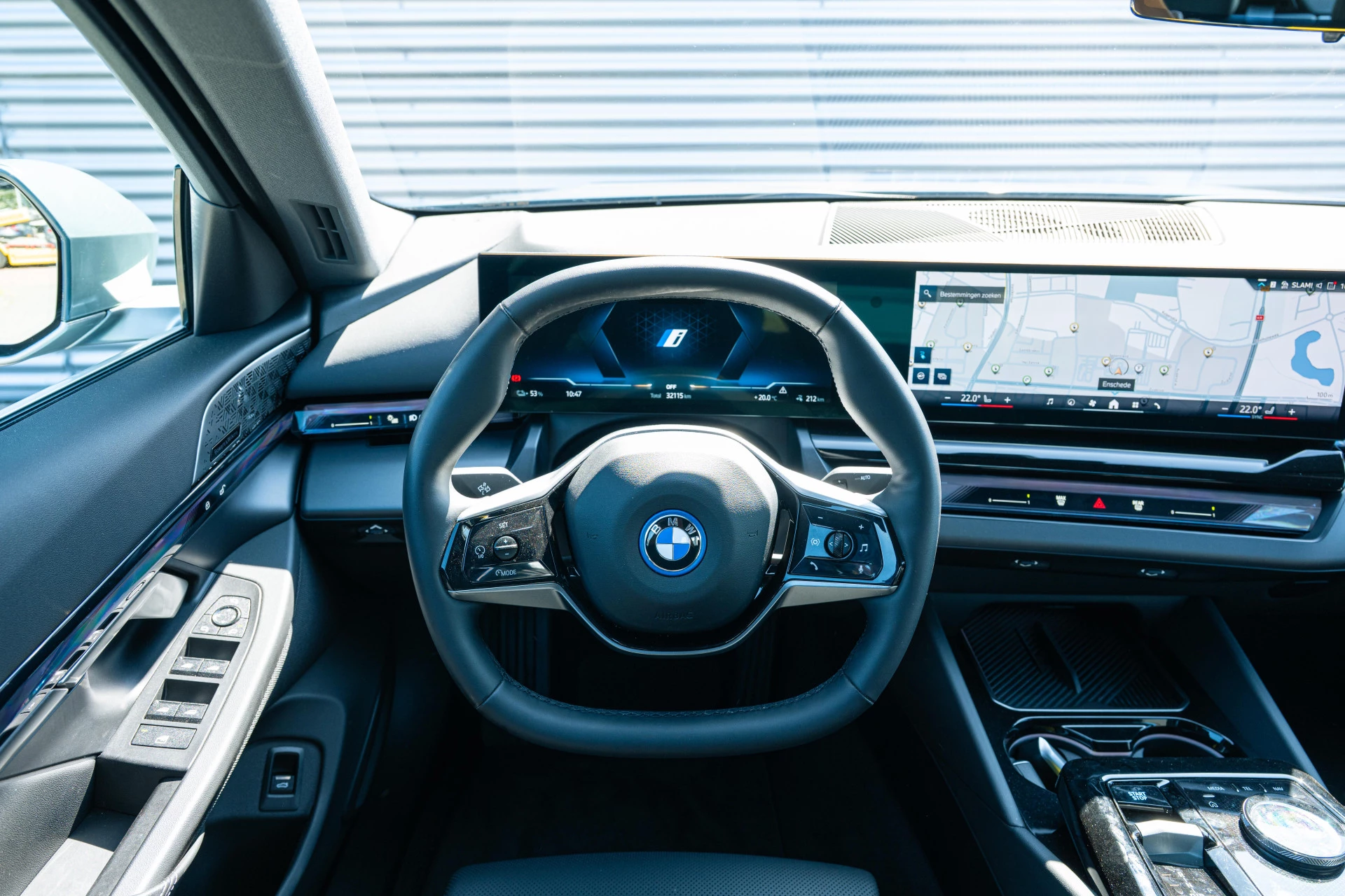 Hoofdafbeelding BMW i5