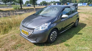 Peugeot 208 1.2 VTi Access