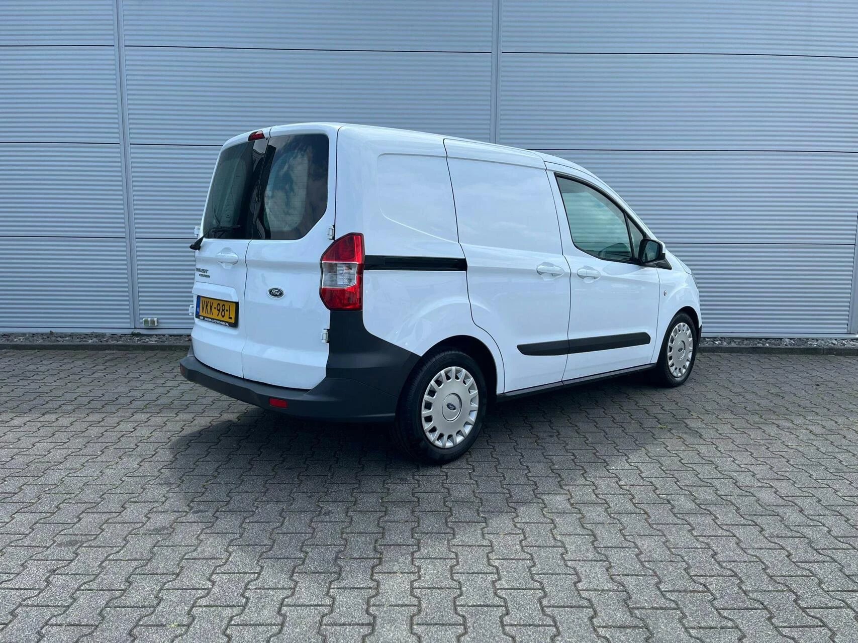 Hoofdafbeelding Ford Transit Courier