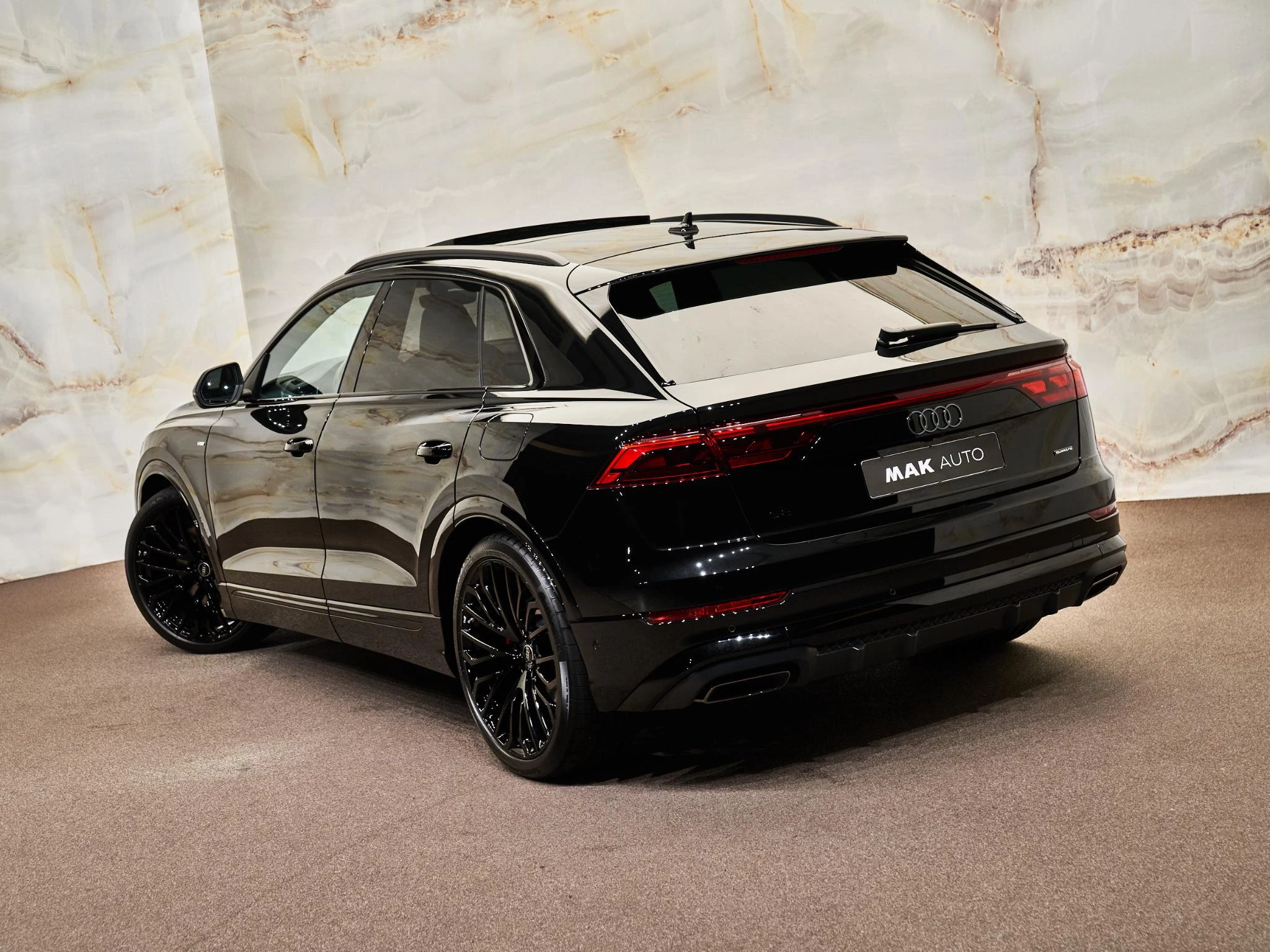 Hoofdafbeelding Audi Q8