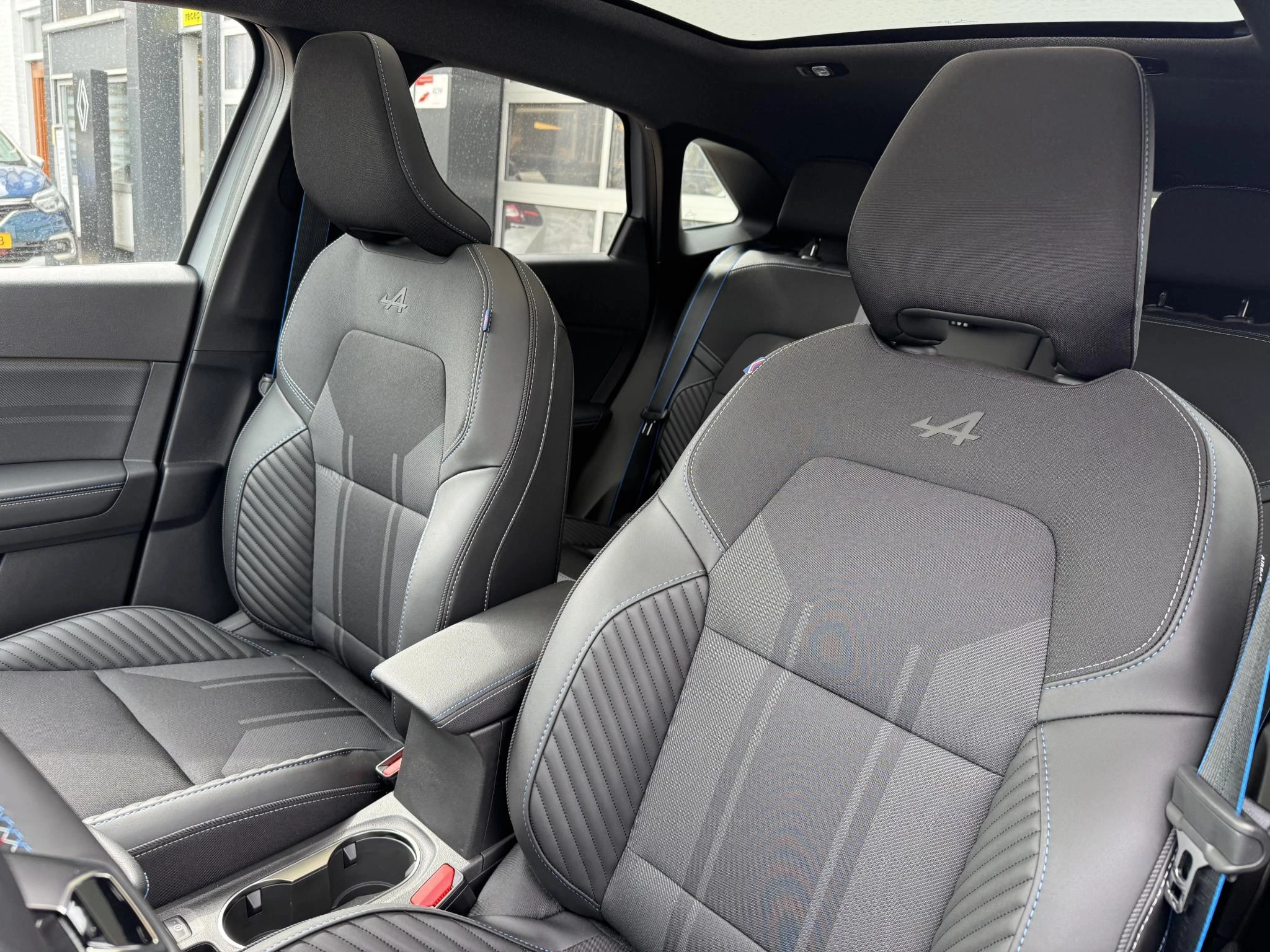 Hoofdafbeelding Renault Symbioz