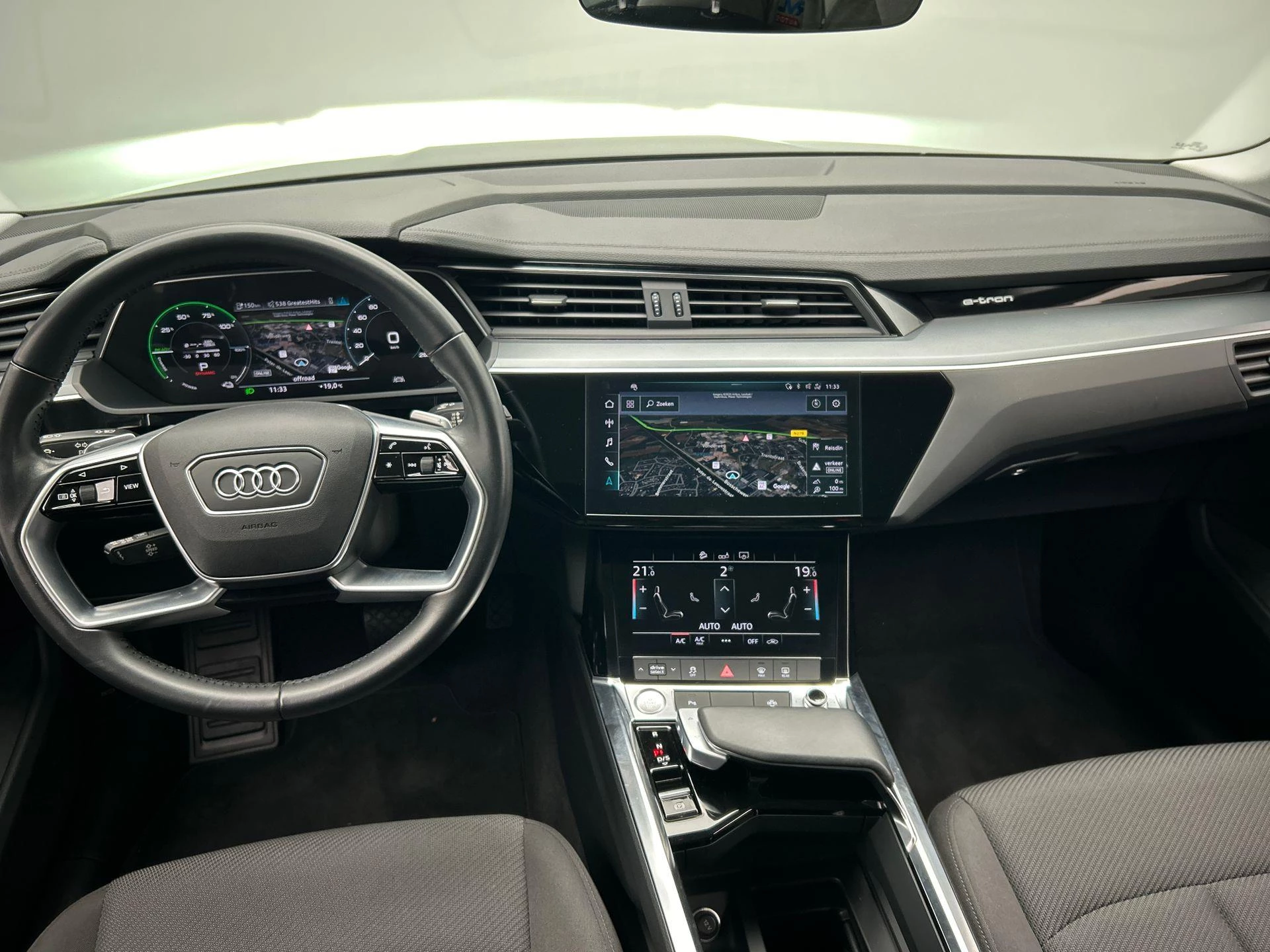 Hoofdafbeelding Audi e-tron