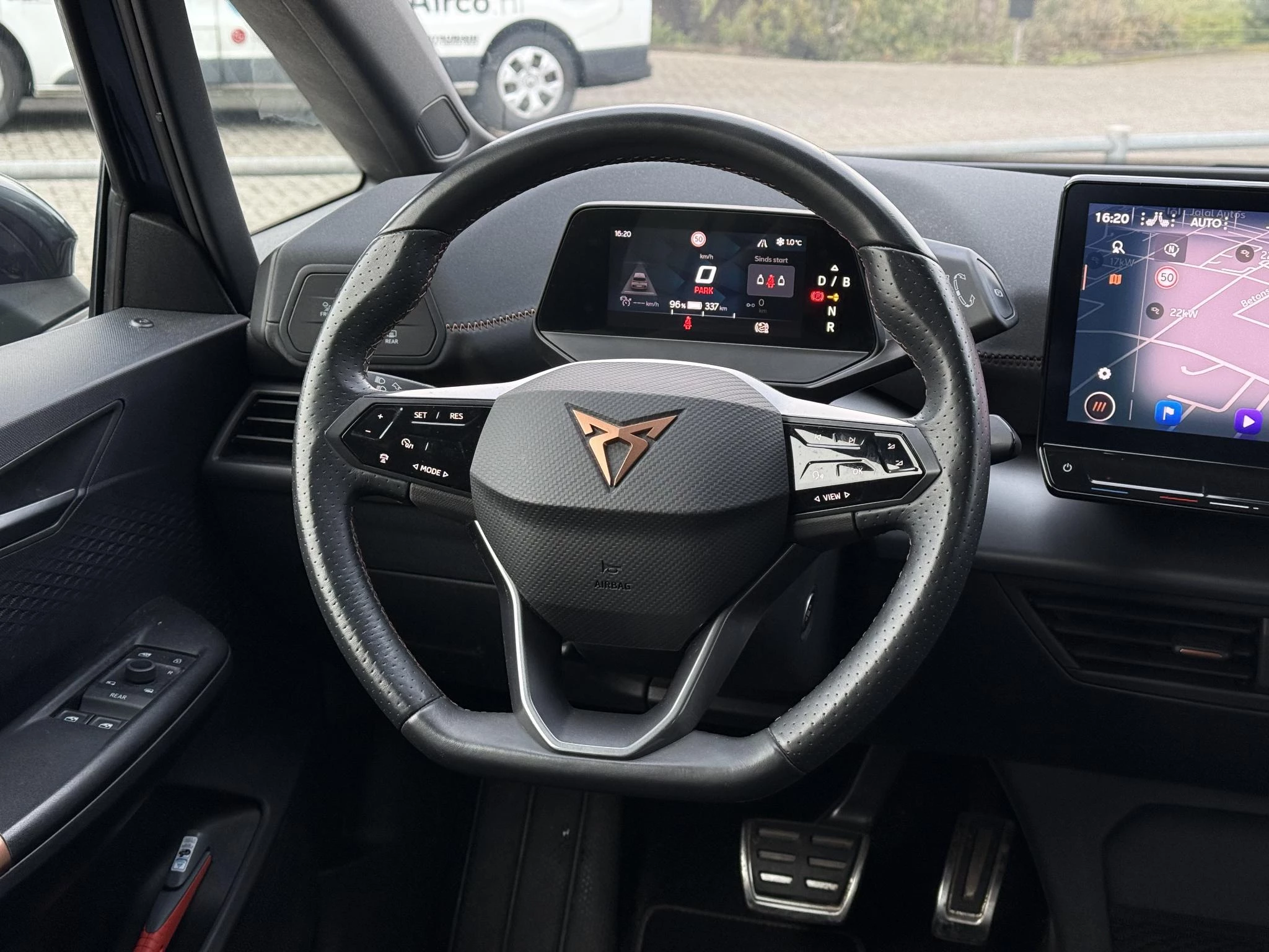 Hoofdafbeelding CUPRA Born