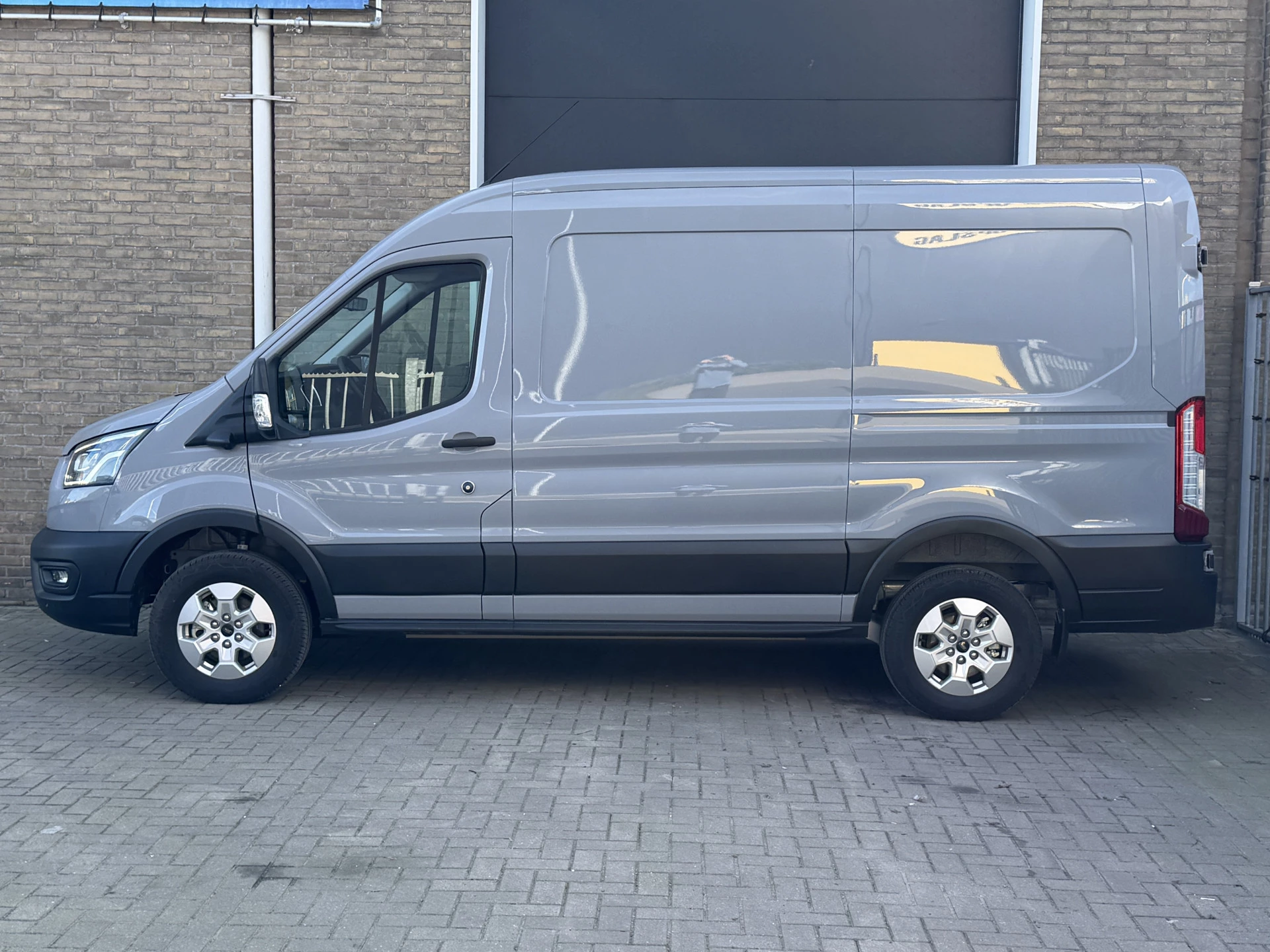 Hoofdafbeelding Ford E-Transit