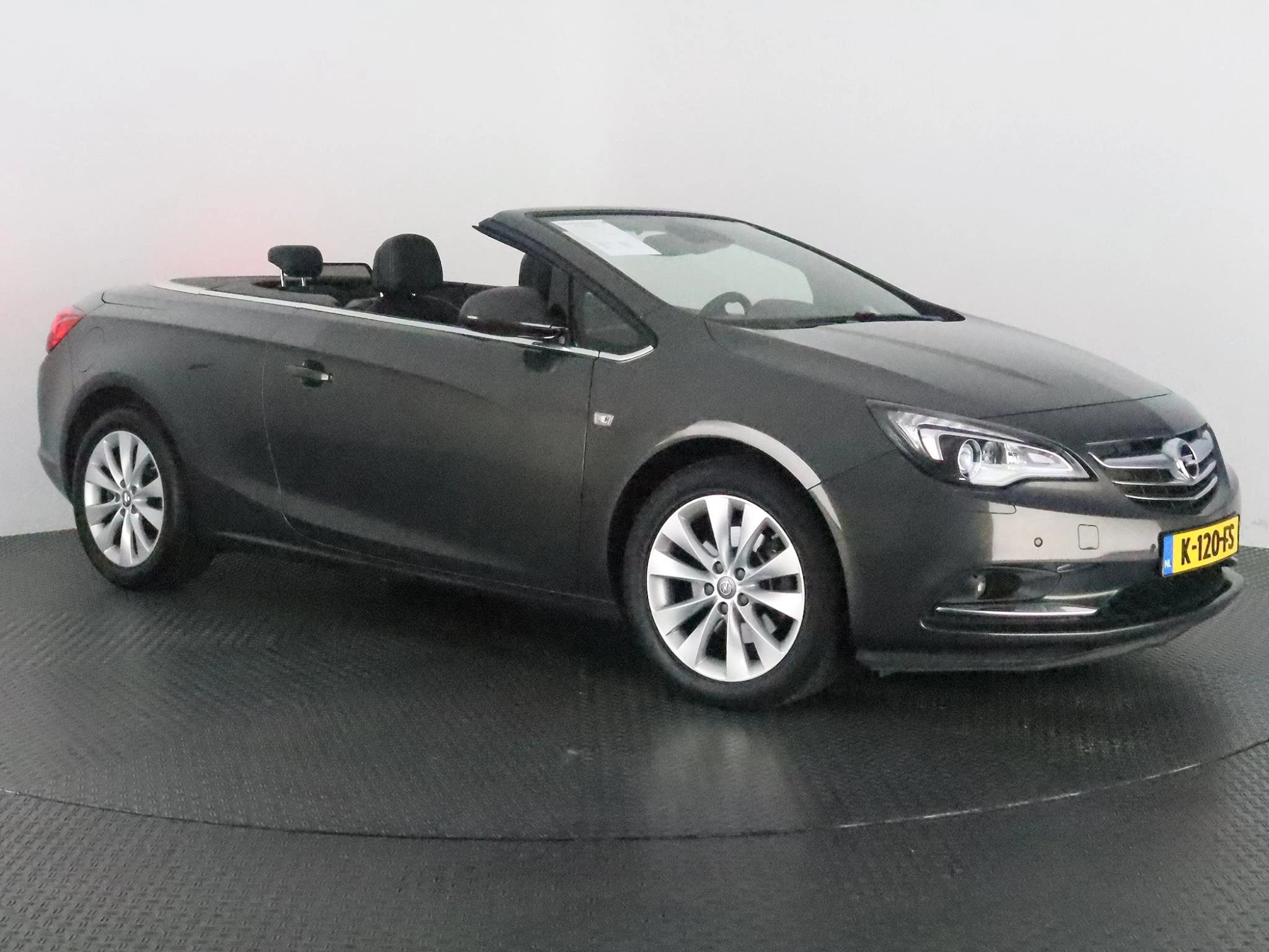 Hoofdafbeelding Opel Cascada