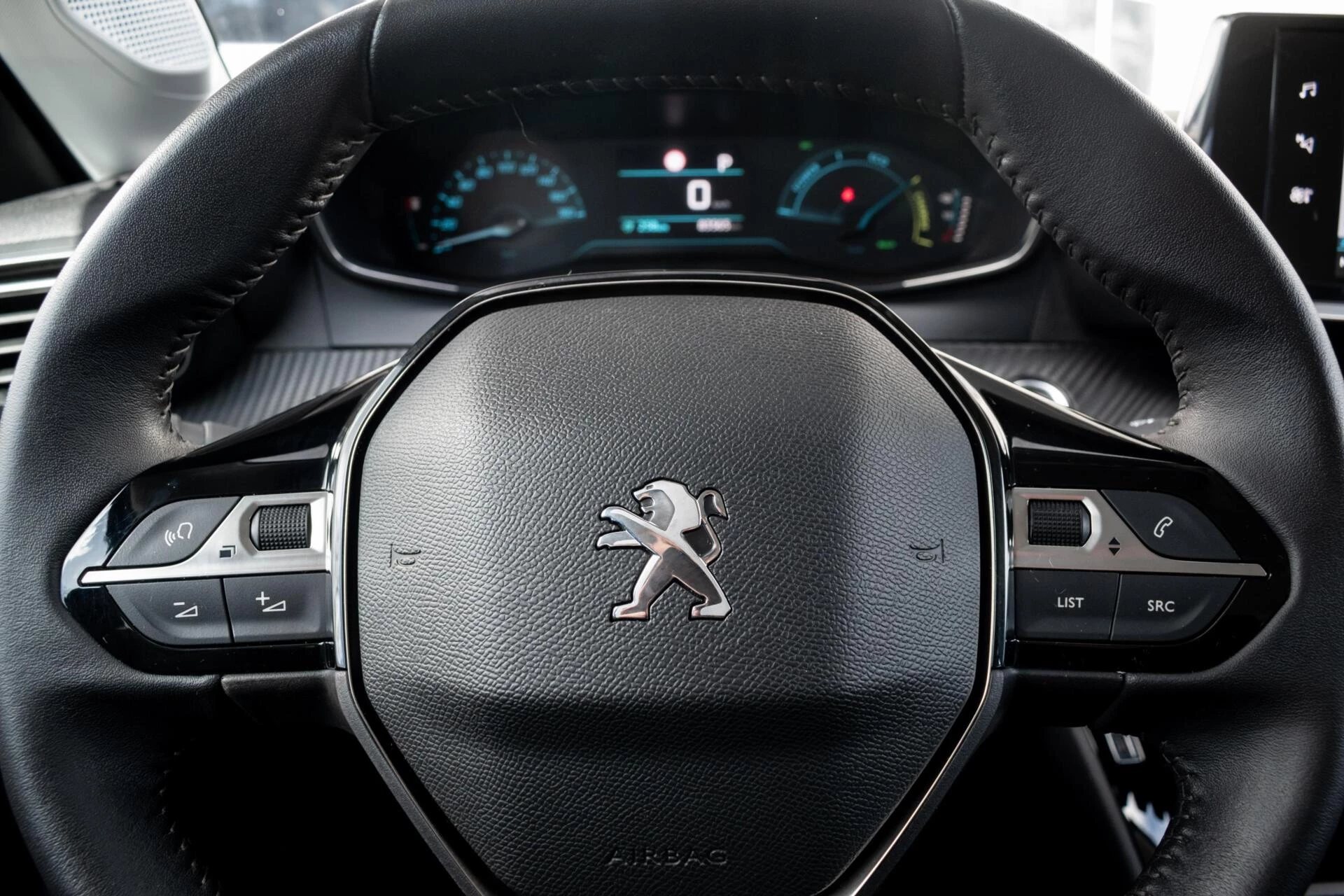 Hoofdafbeelding Peugeot e-208